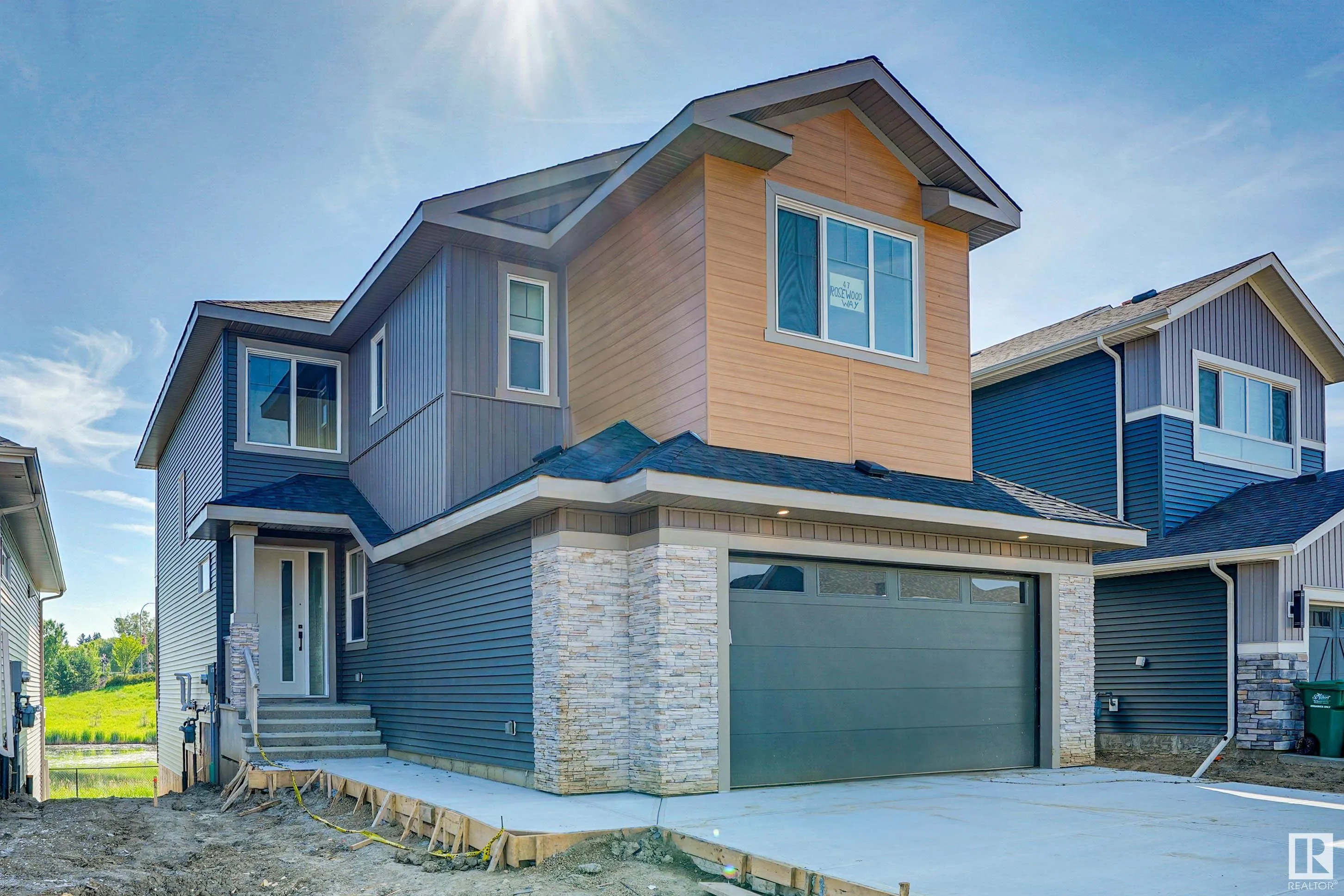 47 ROSEWOOD Way