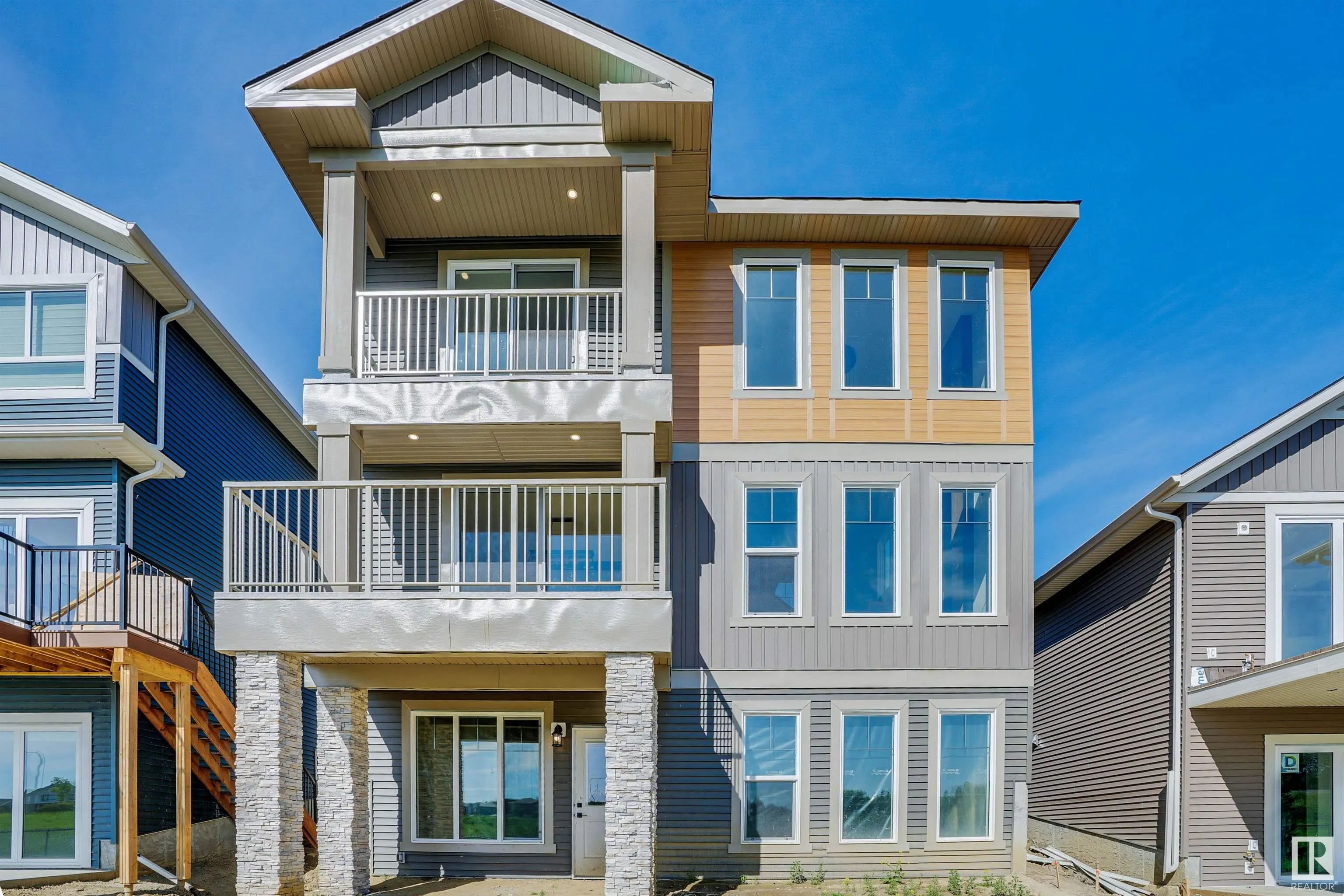 47 ROSEWOOD Way
