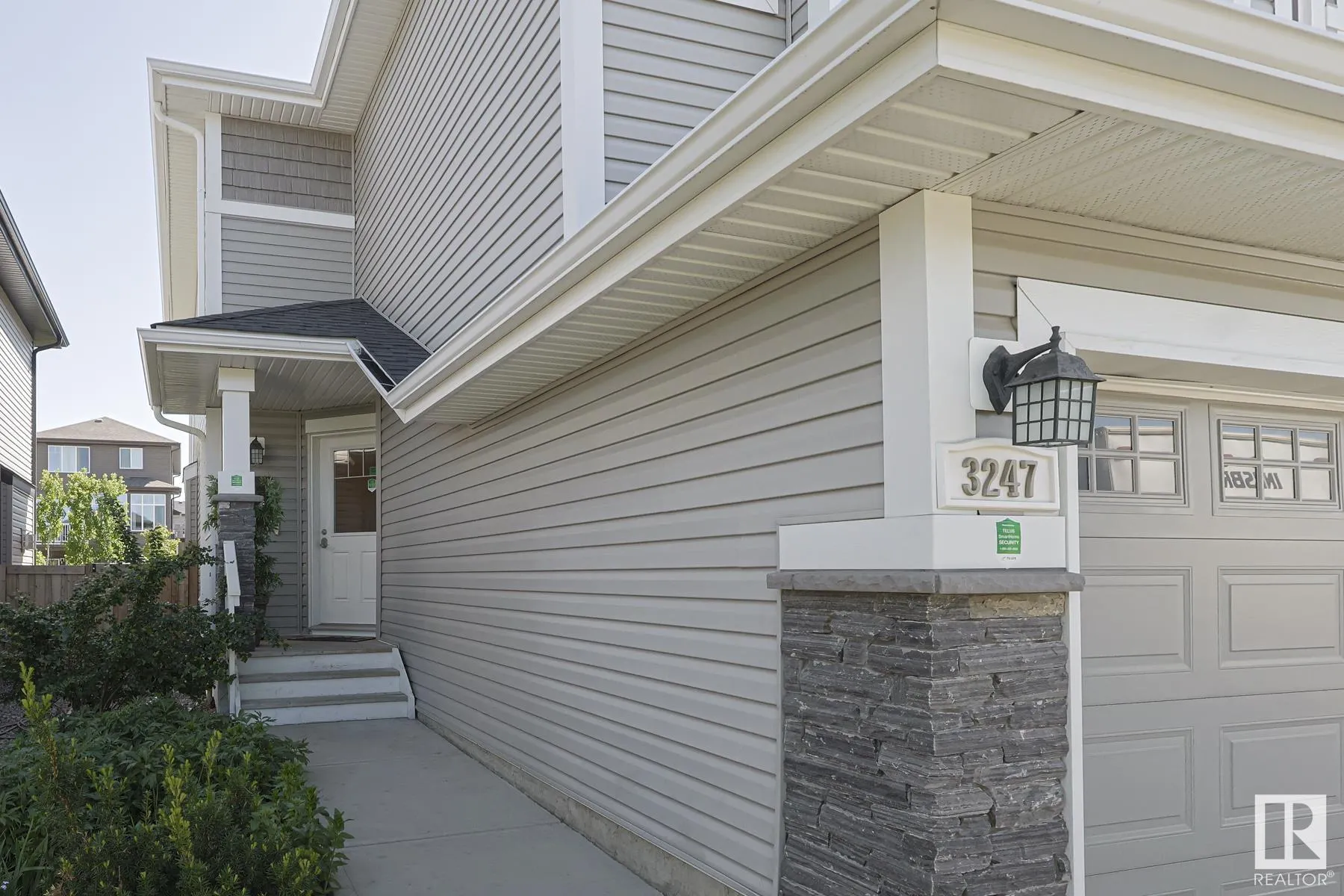3247 ABBOTT Crescent