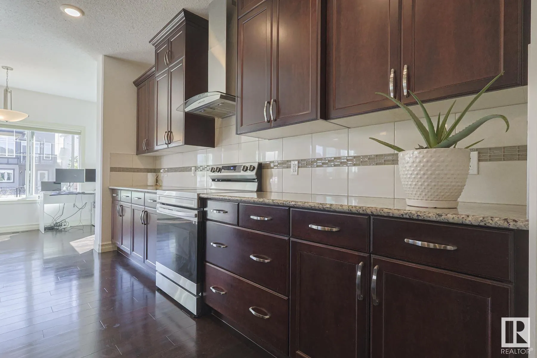 3247 ABBOTT Crescent