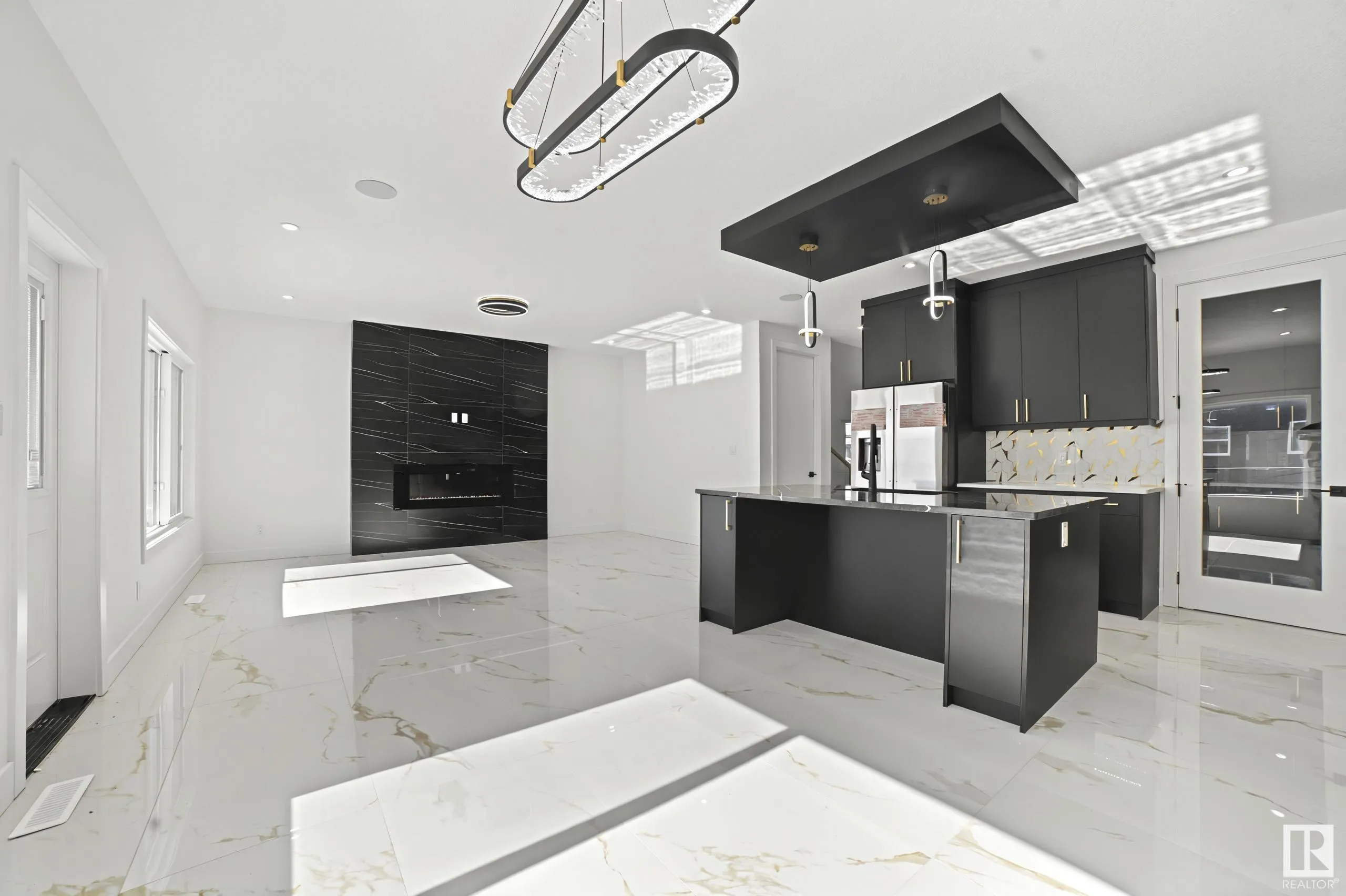 106 Eldridge Point(e)