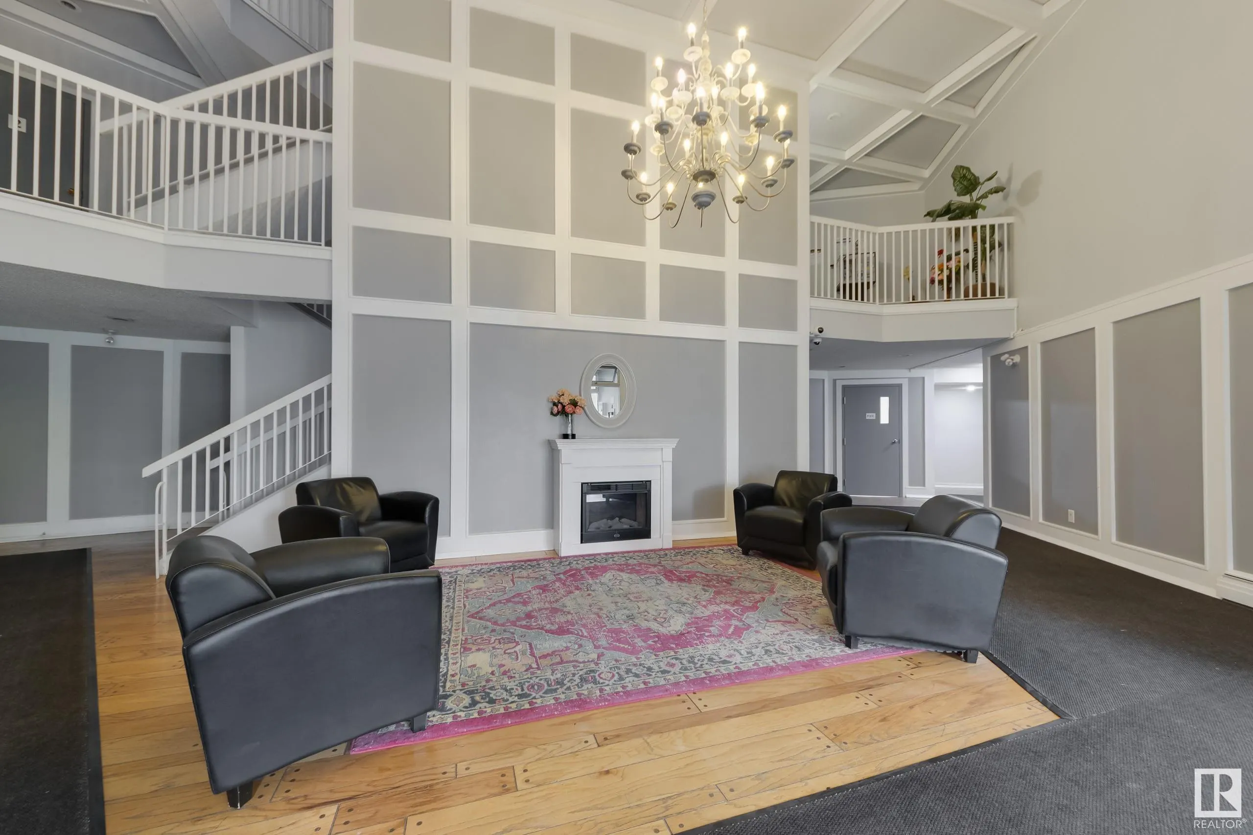 5125 RIVERBEND Road