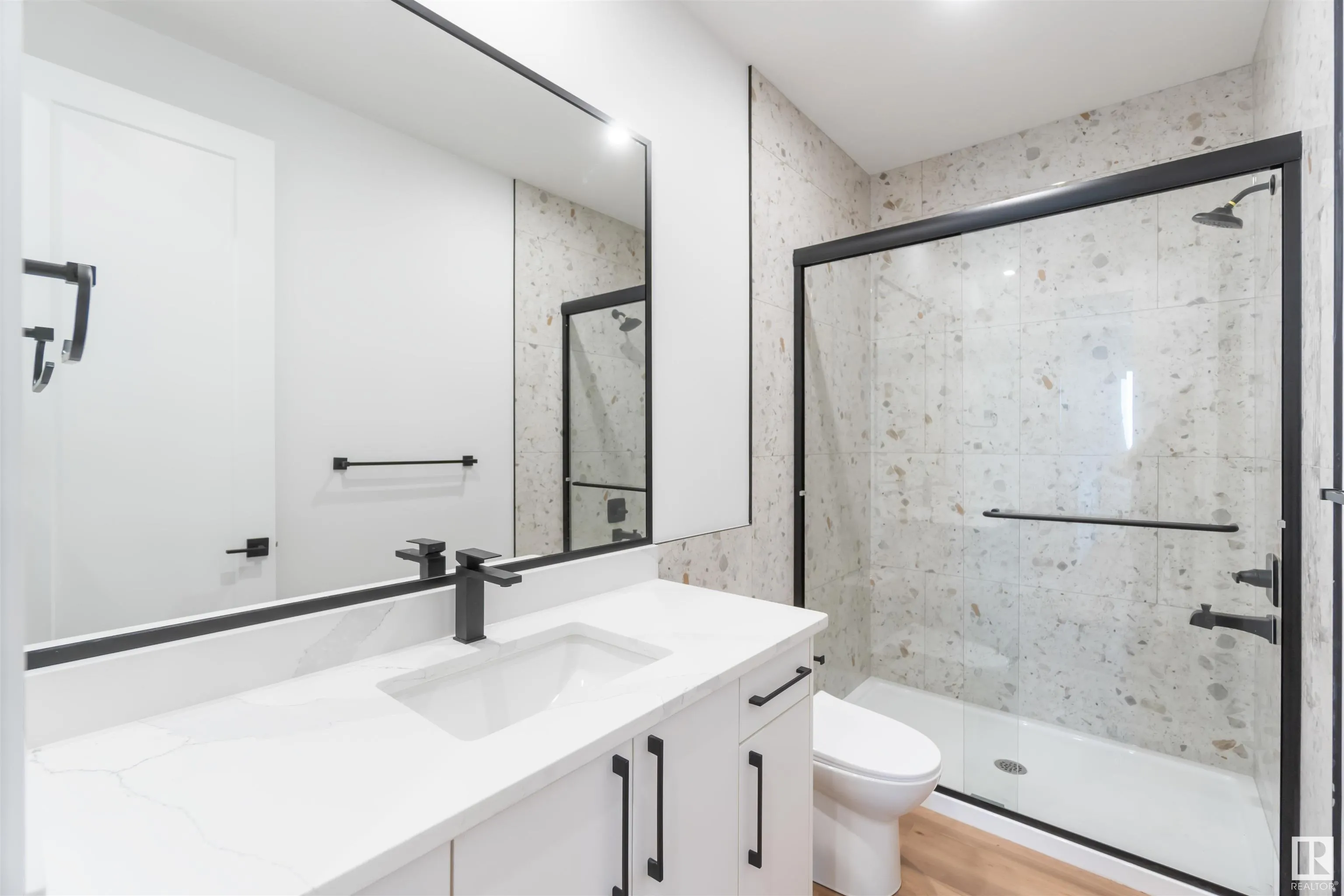 22 Eldridge Point(e)