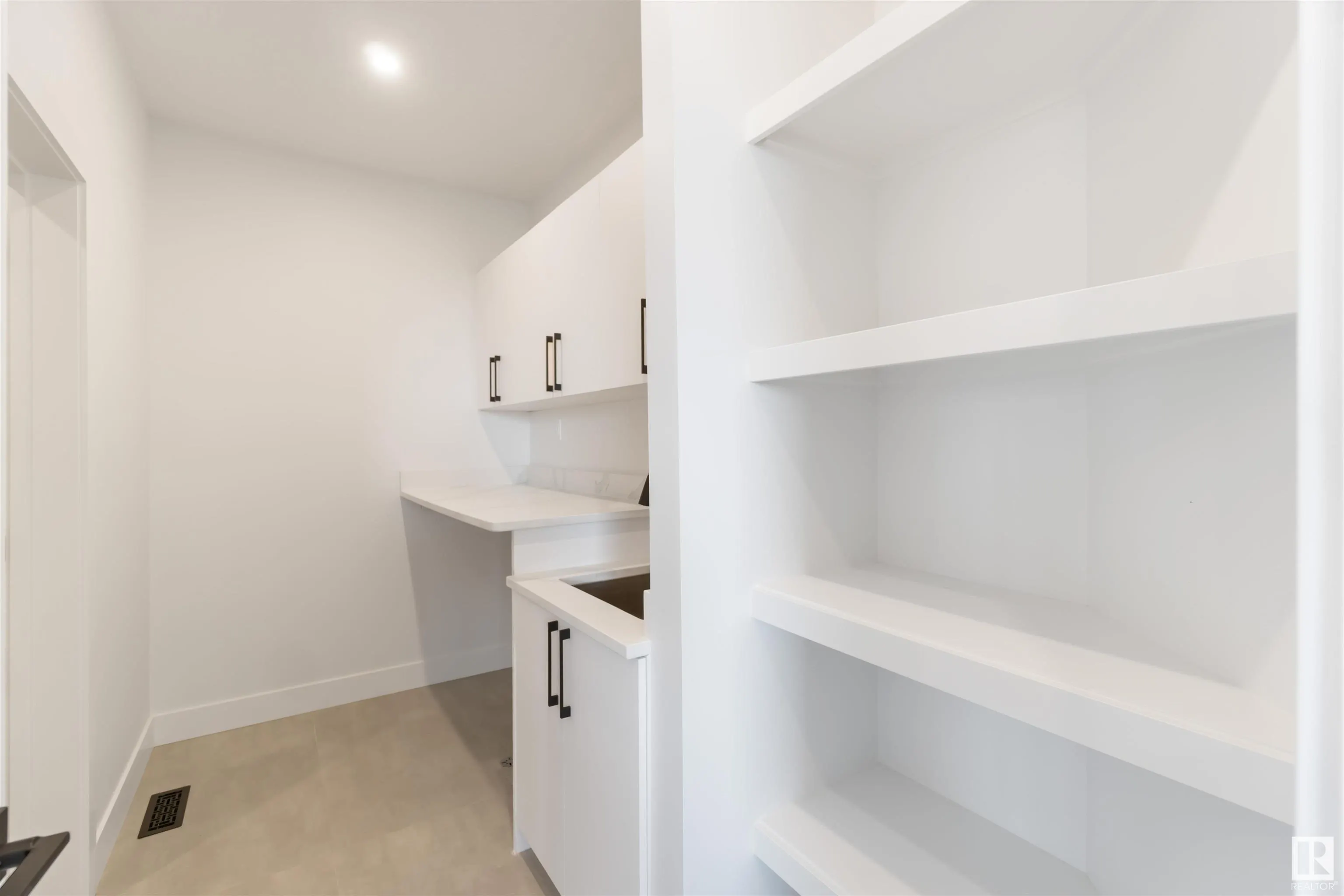 22 Eldridge Point(e)
