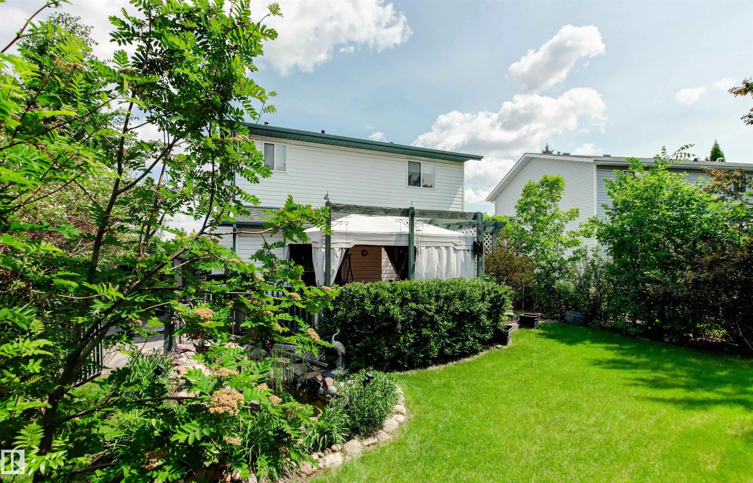 13 ABERDEEN Crescent