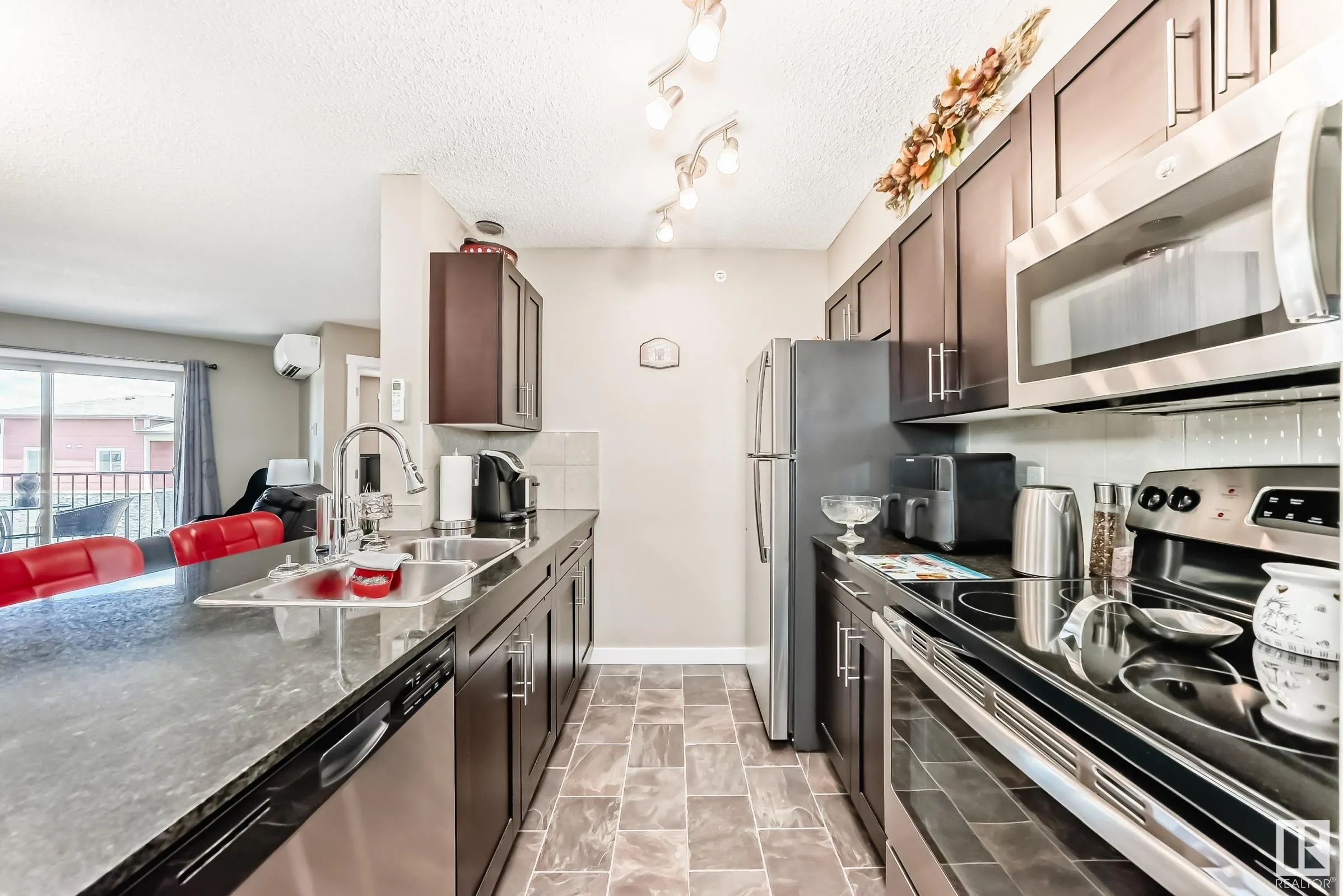 3315 JAMES MOWATT Trail