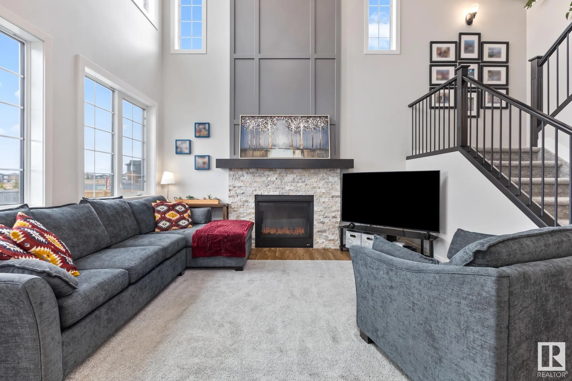 6811 Knox Loop