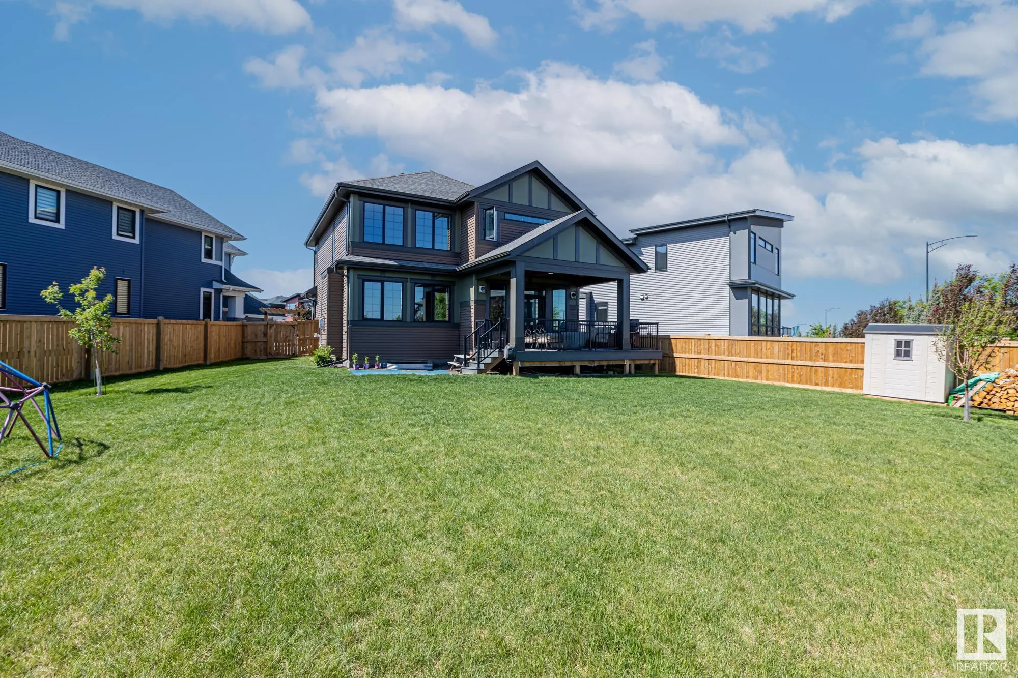 6811 Knox Loop