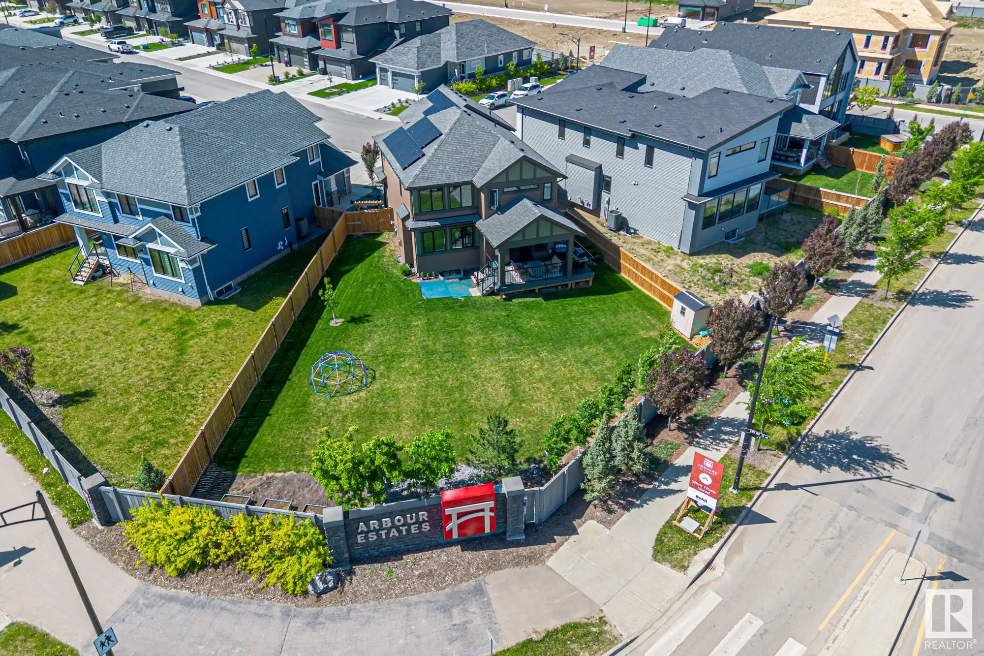 6811 Knox Loop