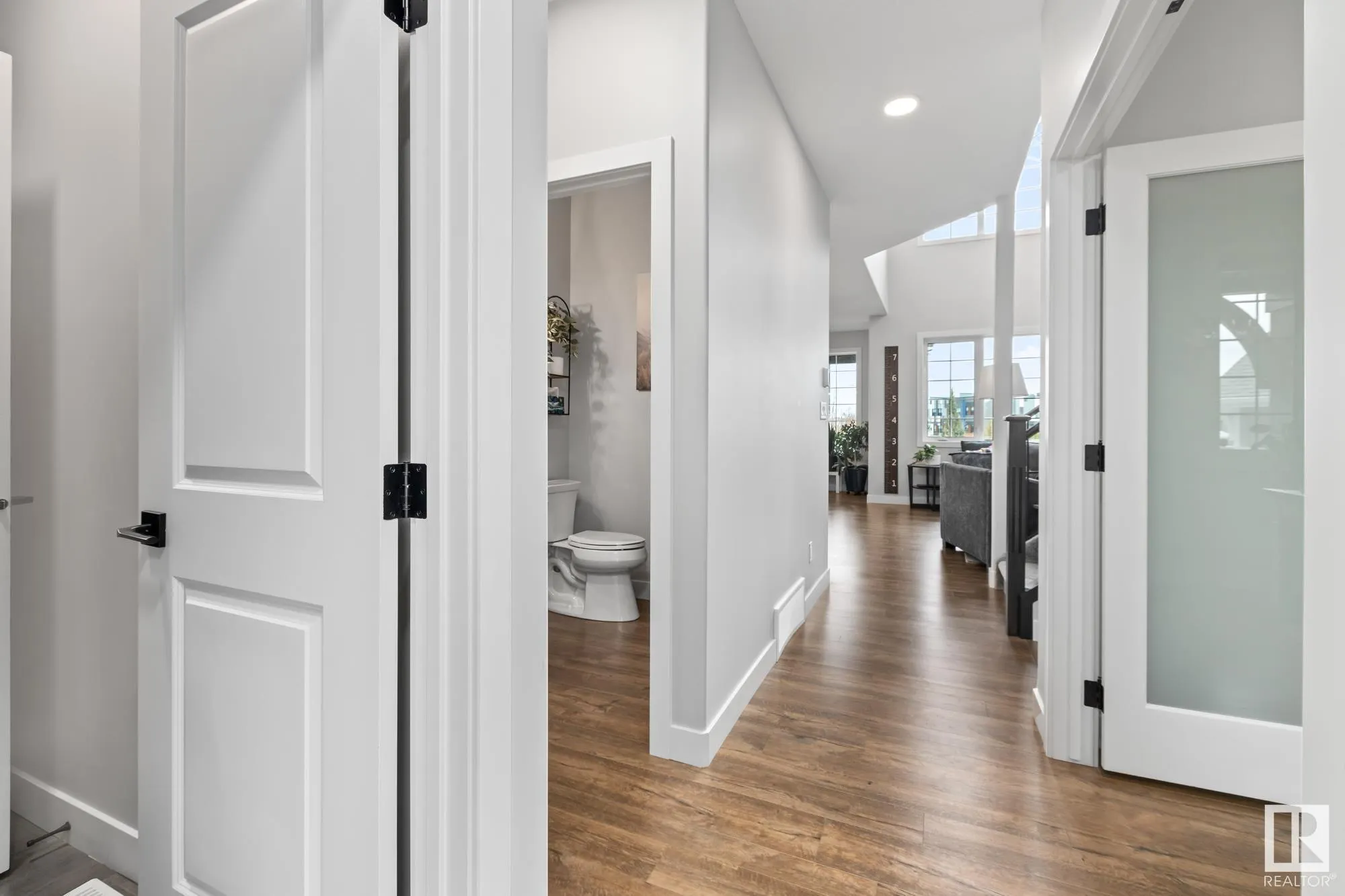 6811 Knox Loop