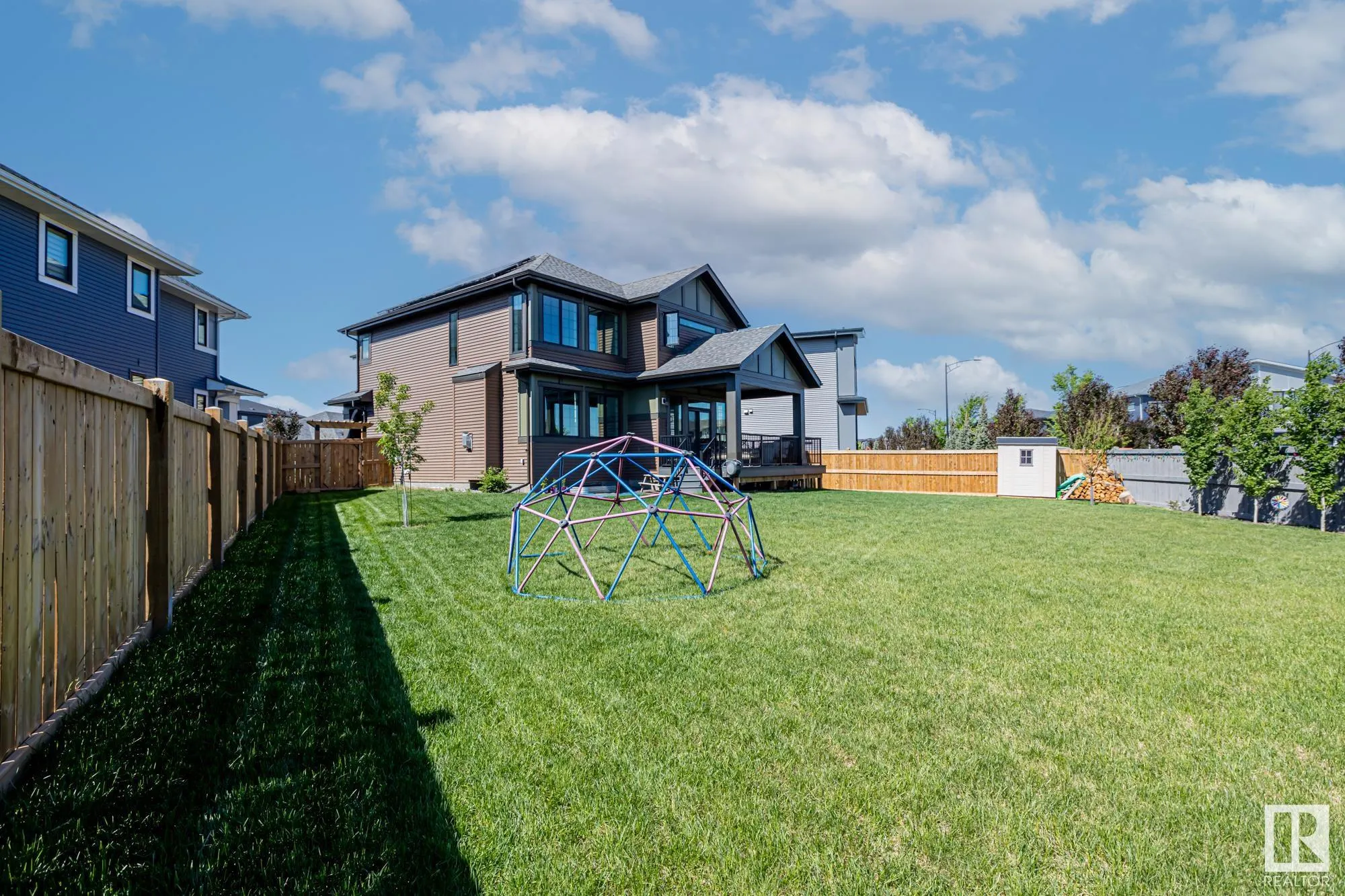 6811 Knox Loop