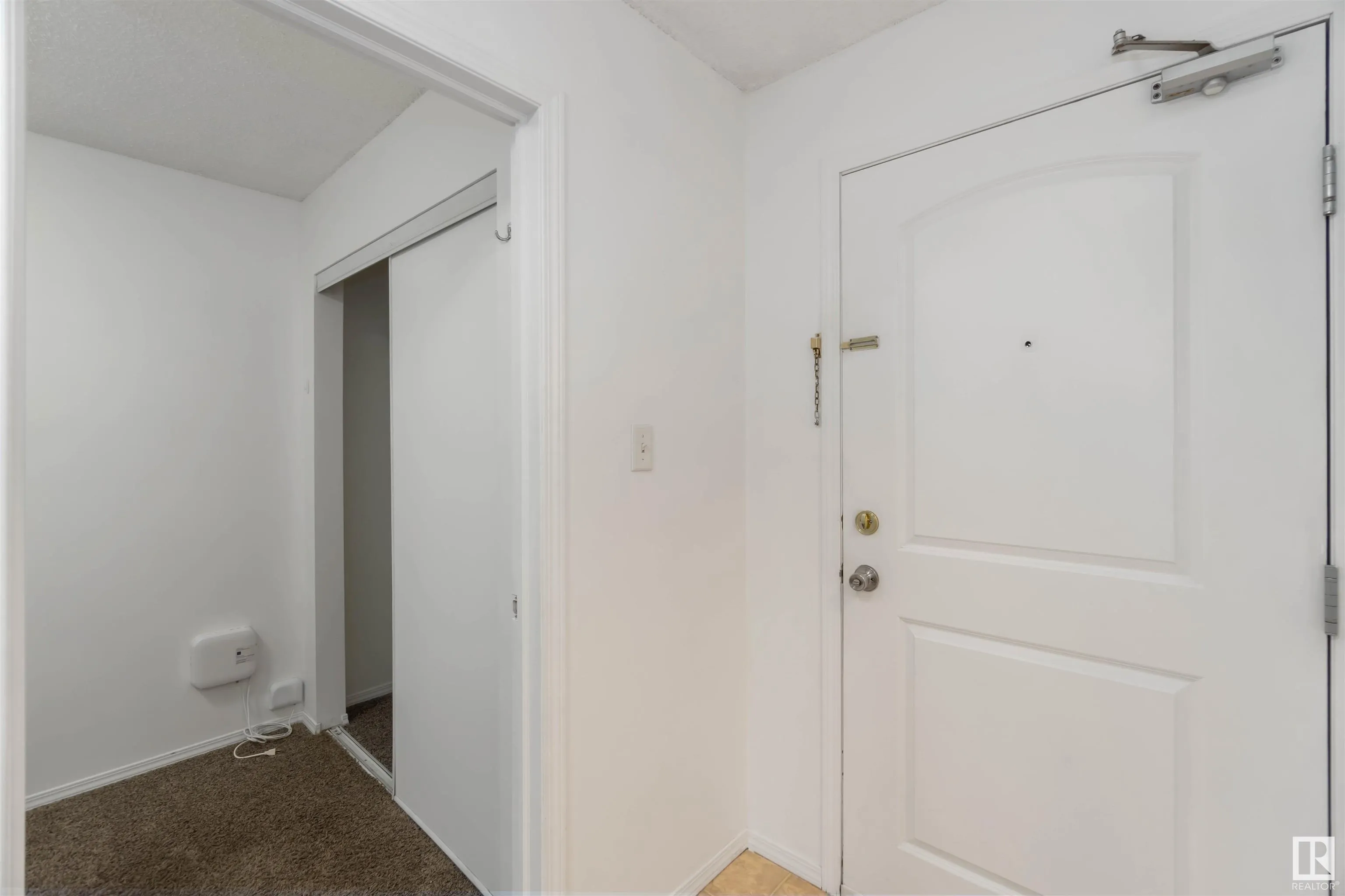 70 WOODSMERE Close