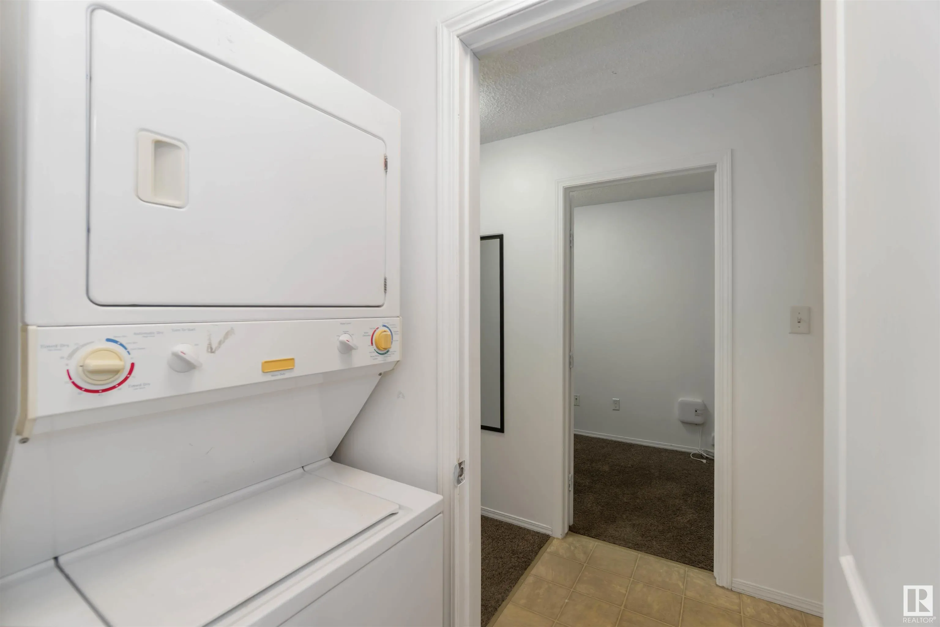 70 WOODSMERE Close