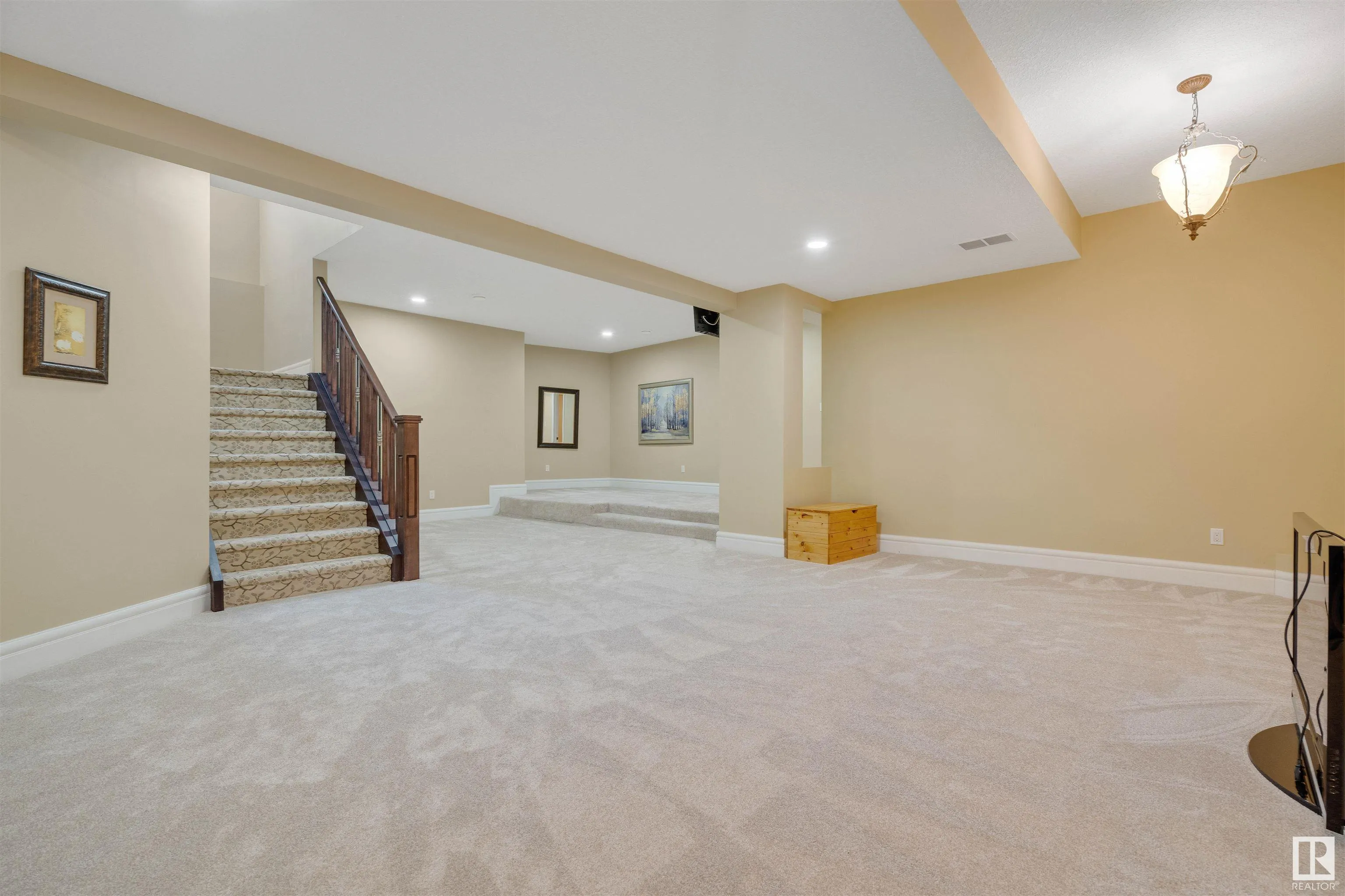 116 WINDERMERE Crescent