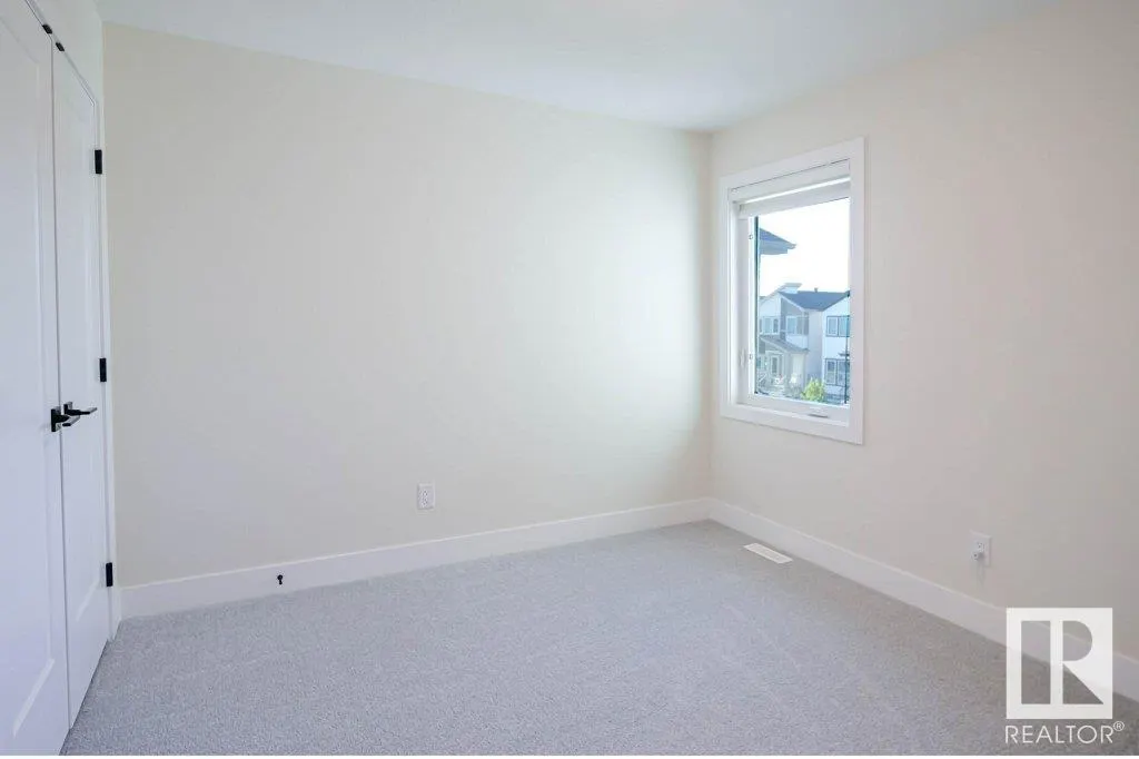 520 BLUFF Lane