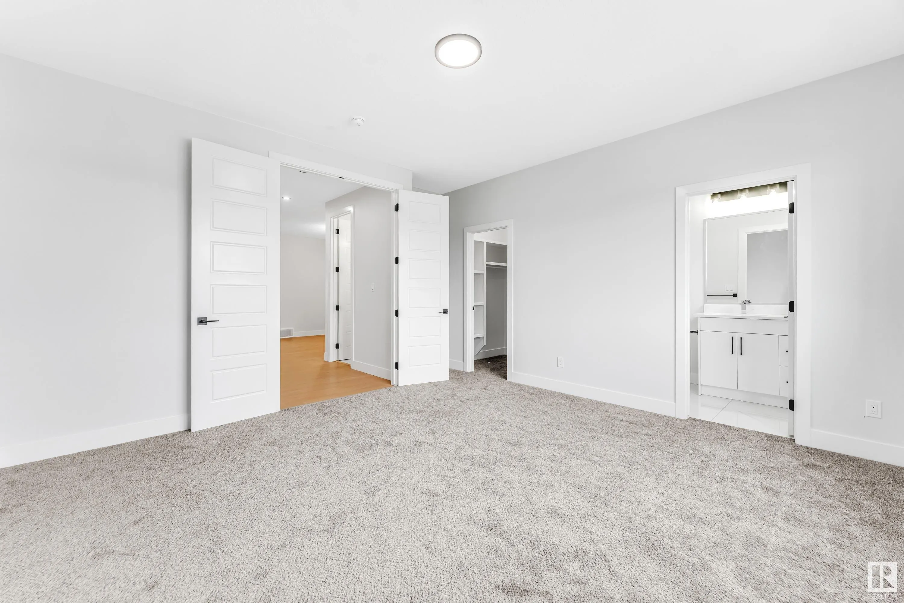 3523 42 Ave