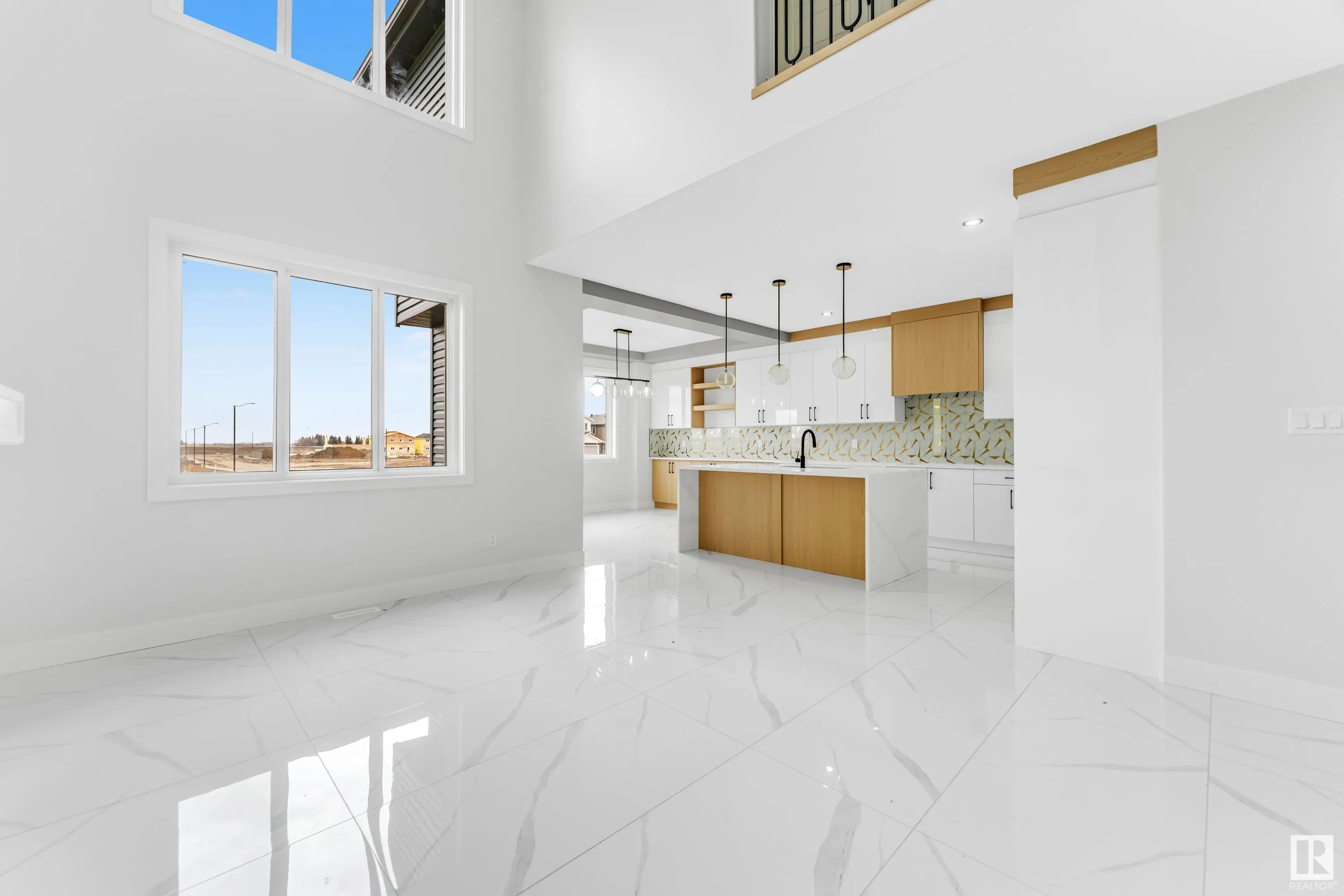 3523 42 Ave