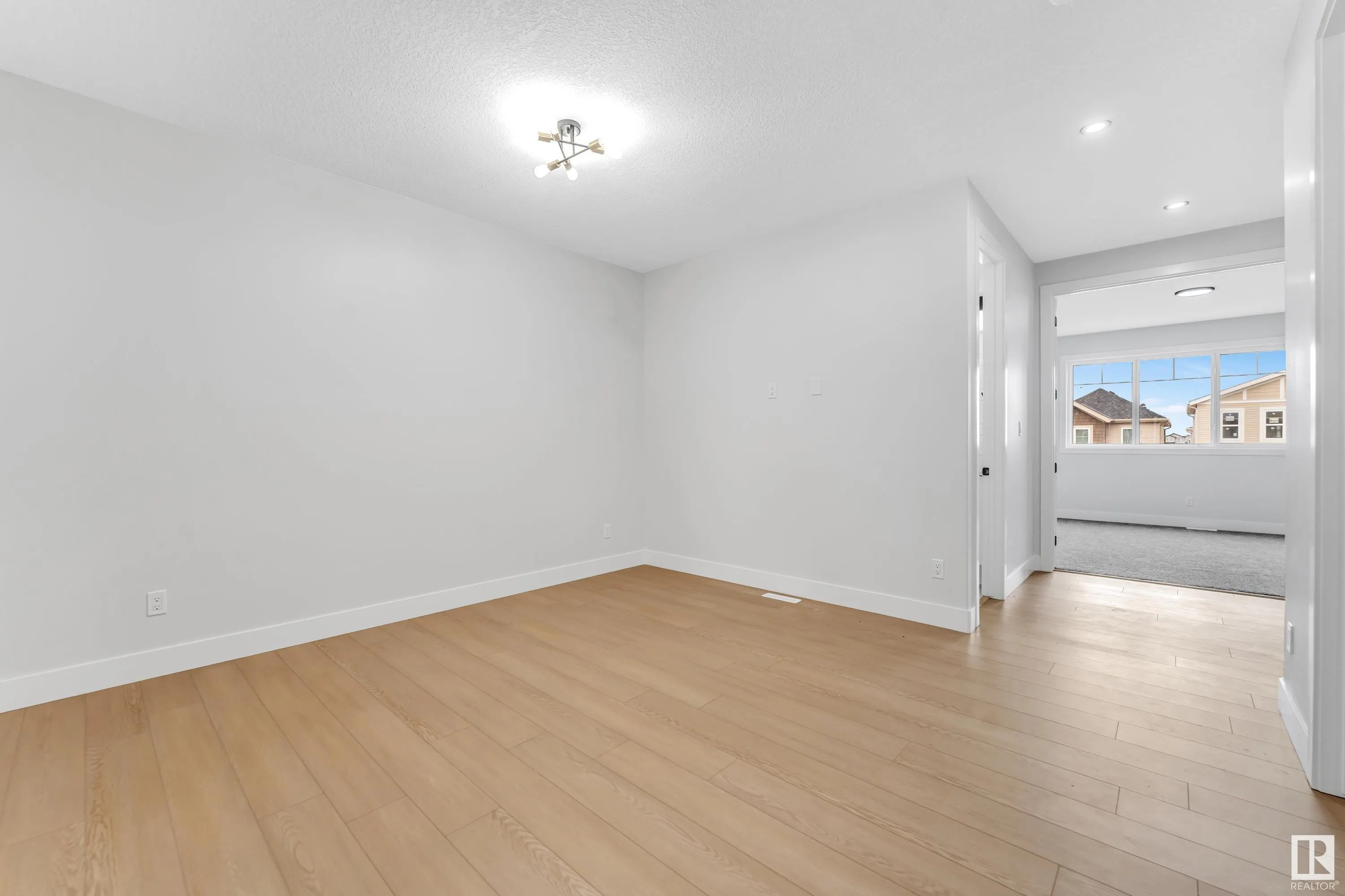 3523 42 Ave