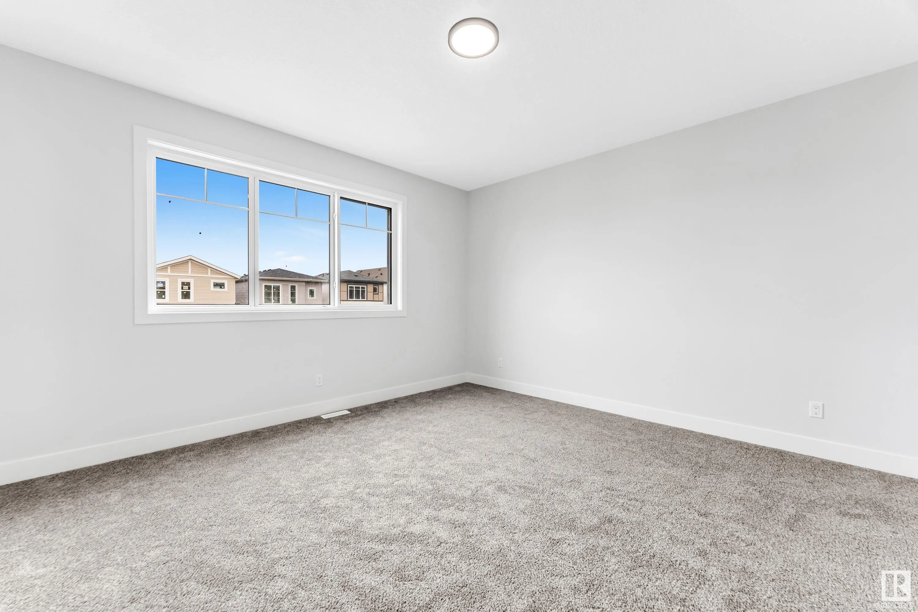 3523 42 Ave