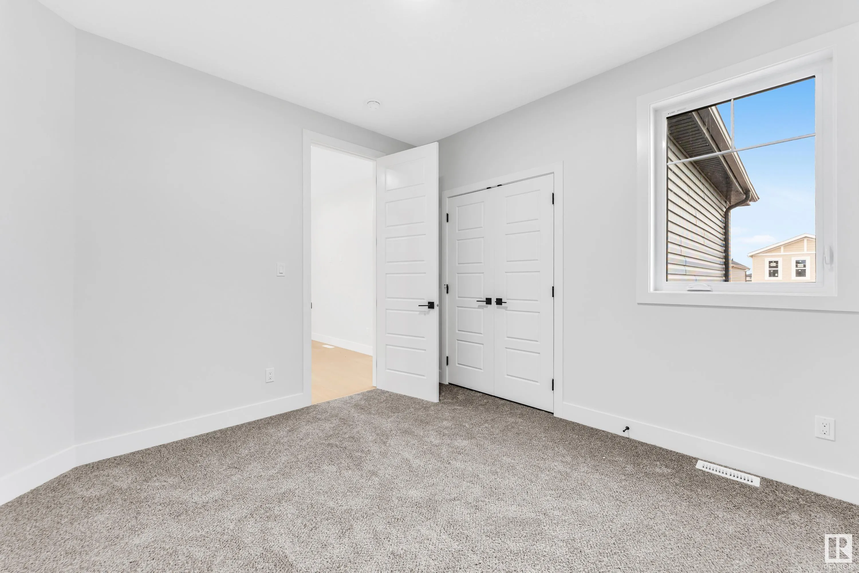 3523 42 Ave