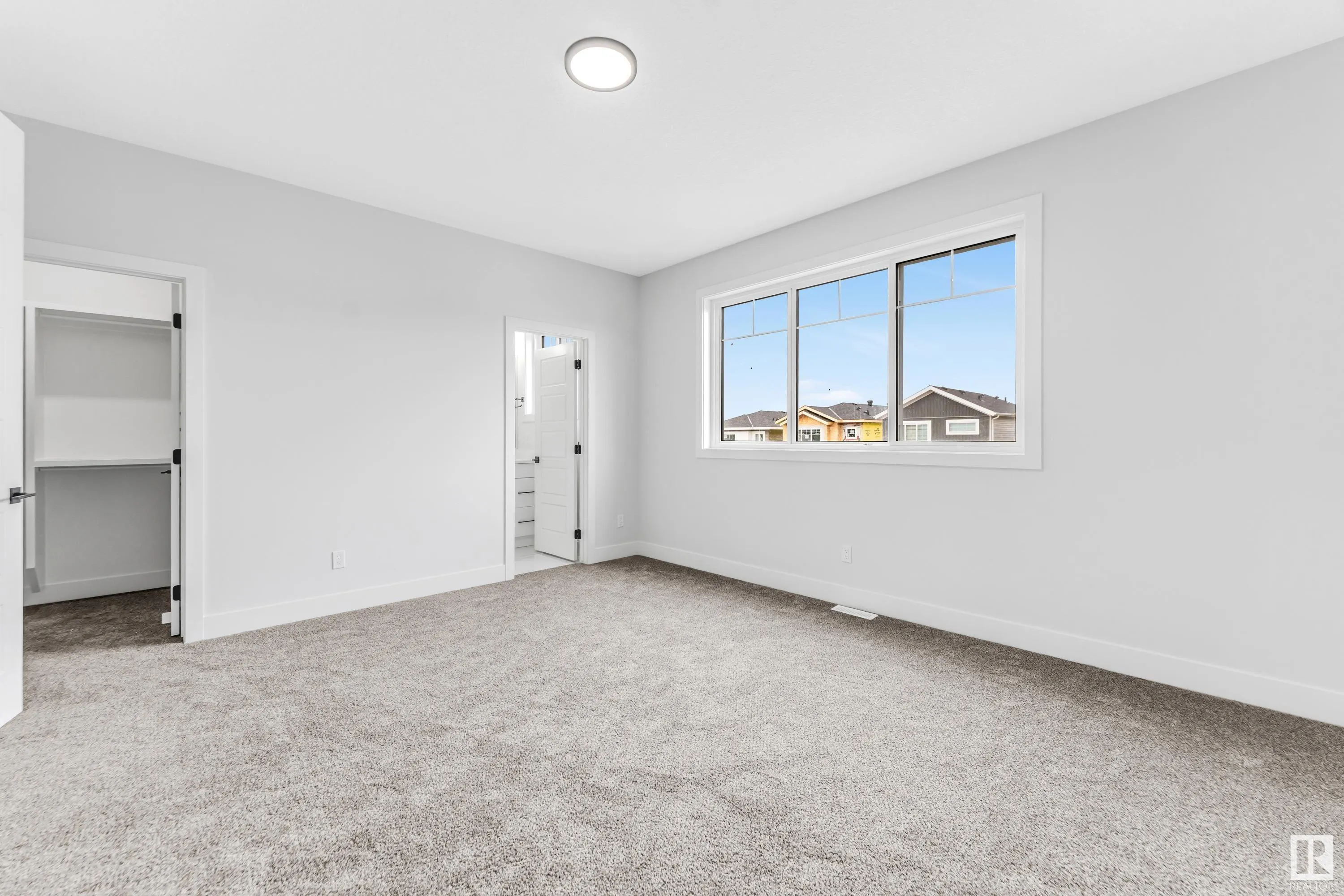 3523 42 Ave