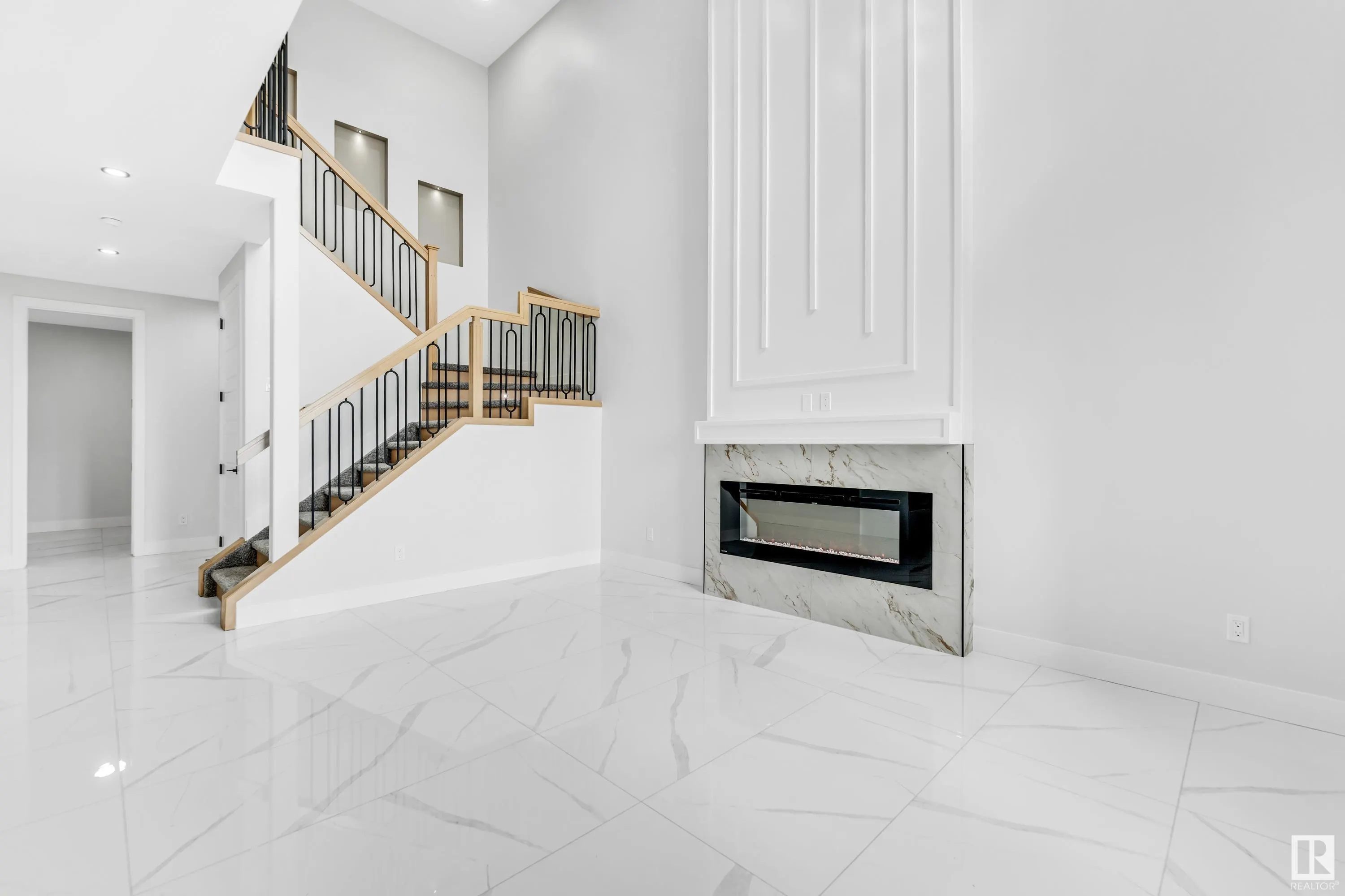 3523 42 Ave