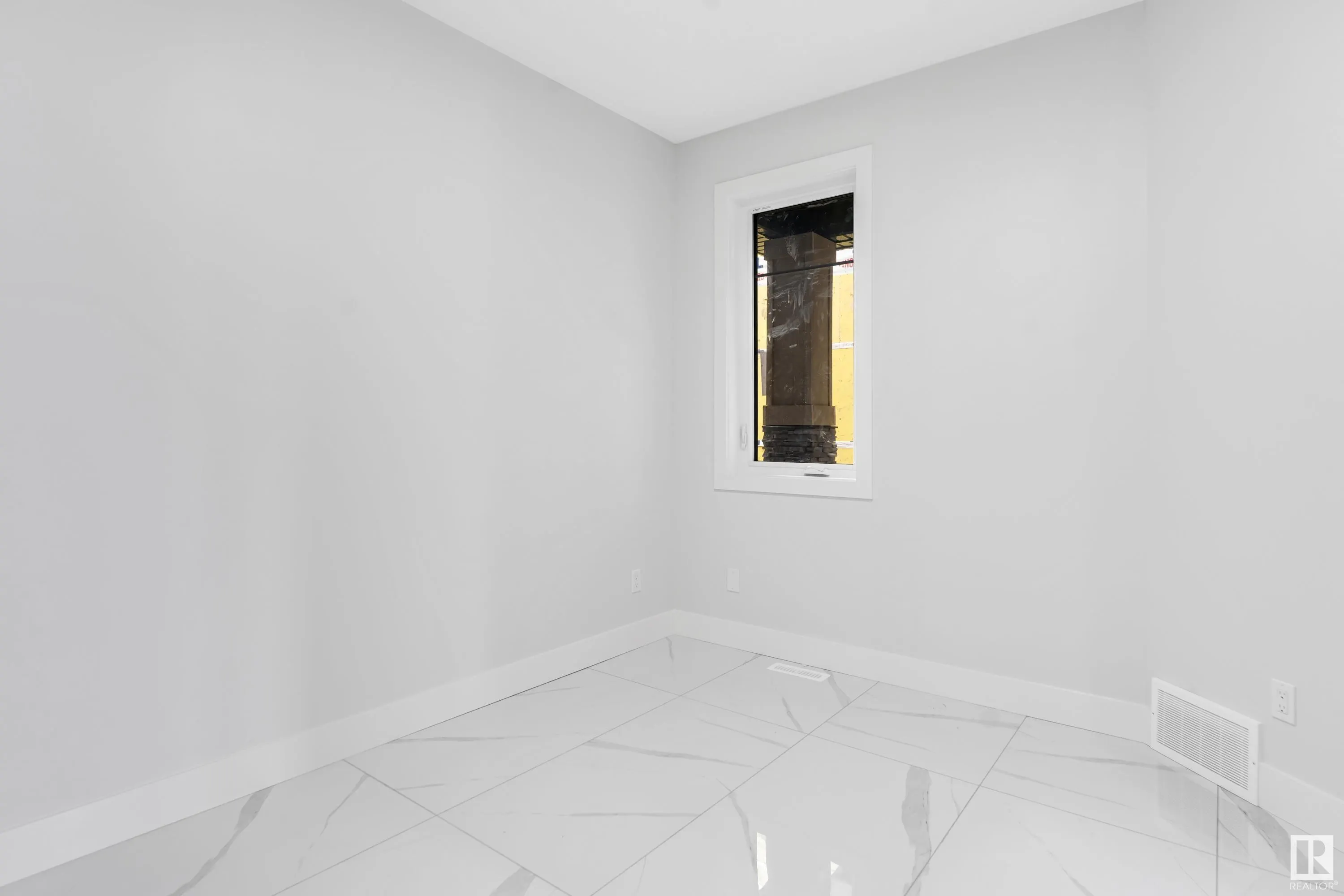 3523 42 Ave