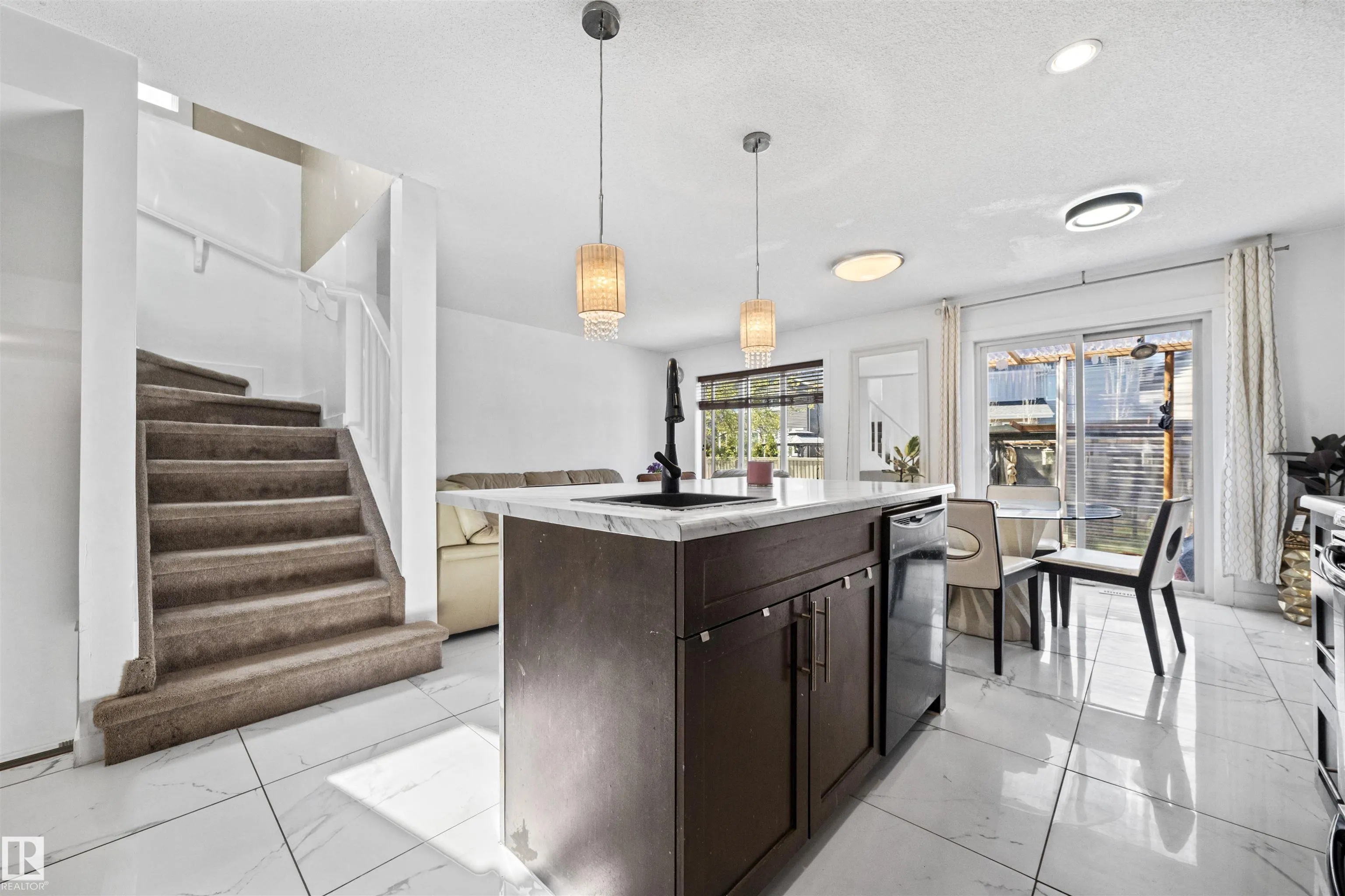 520 CHAPPELLE Drive
