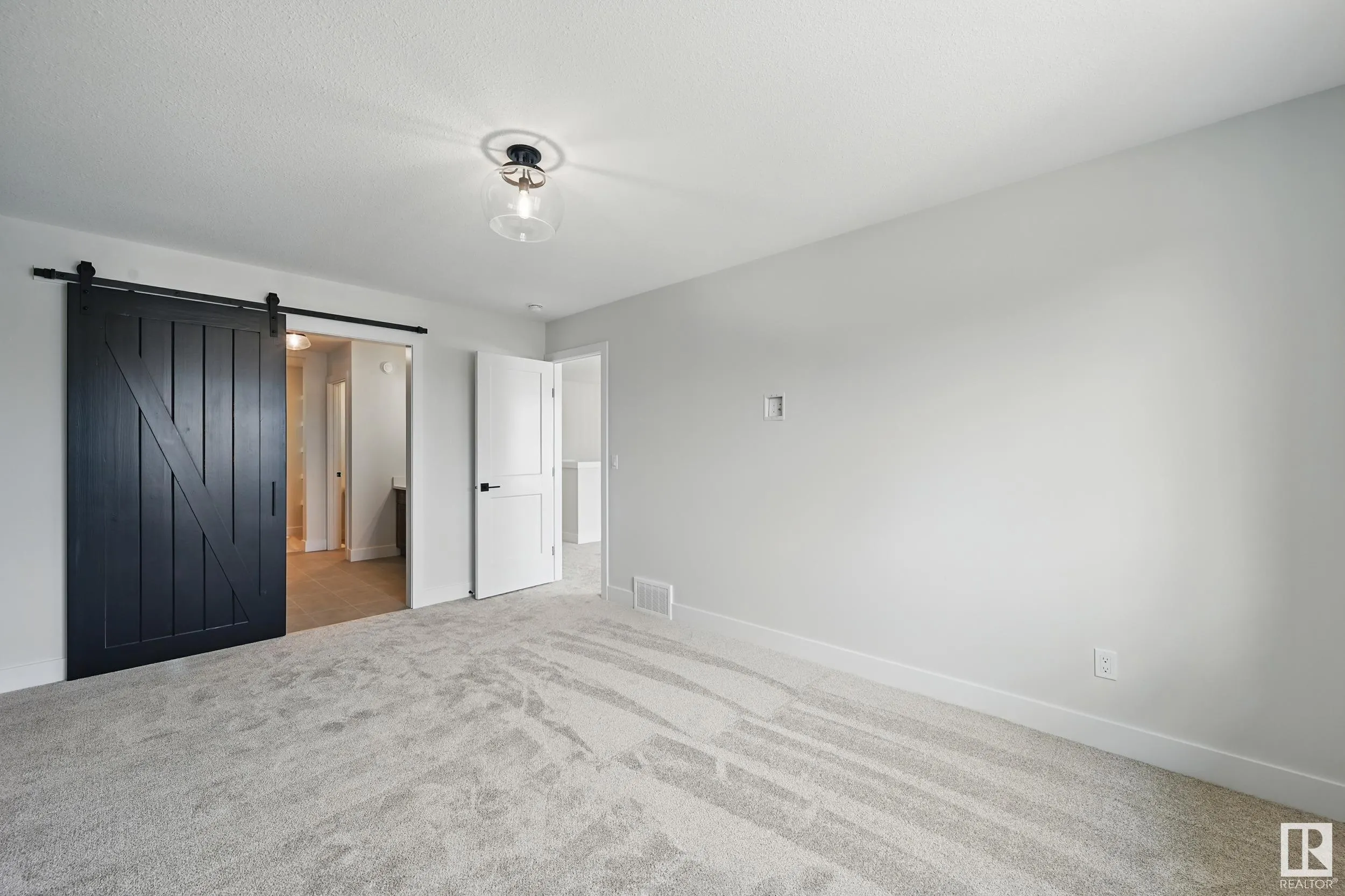 6212 DANSEREAU Crescent