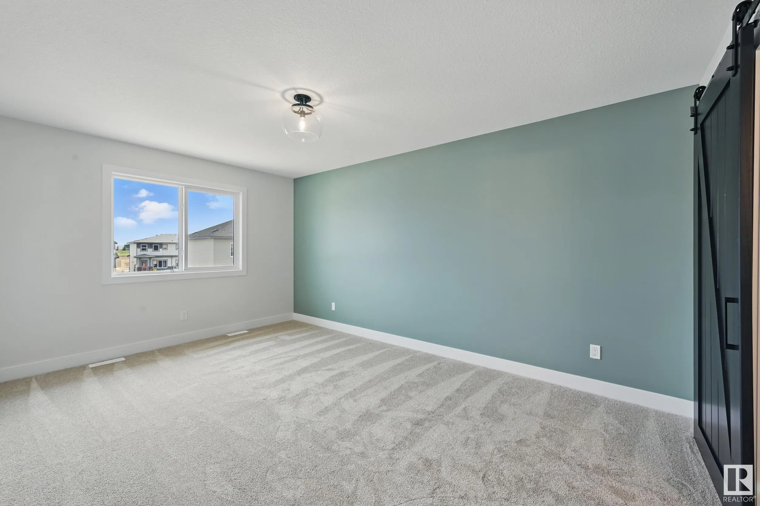 6212 DANSEREAU Crescent
