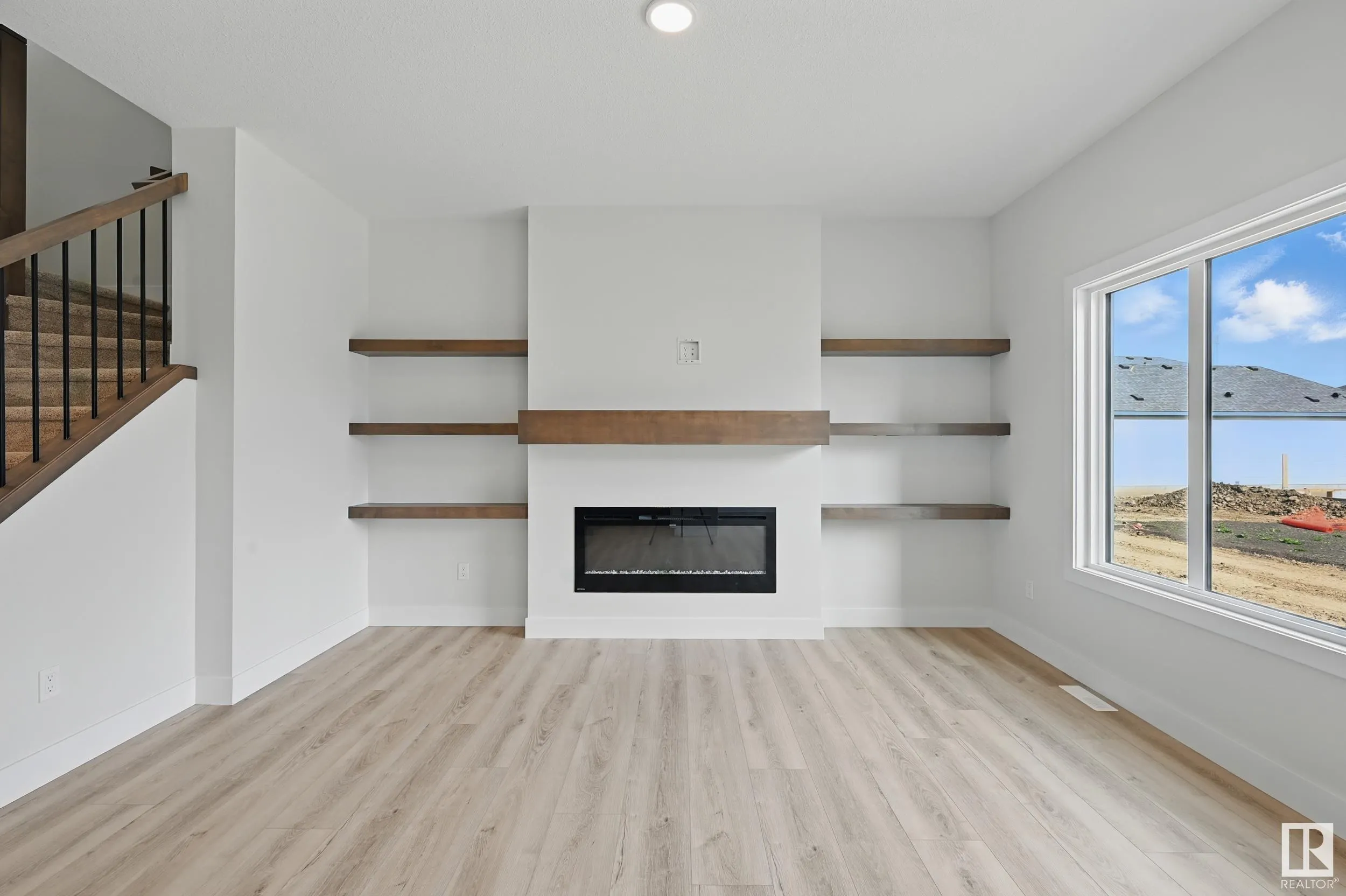 6212 DANSEREAU Crescent