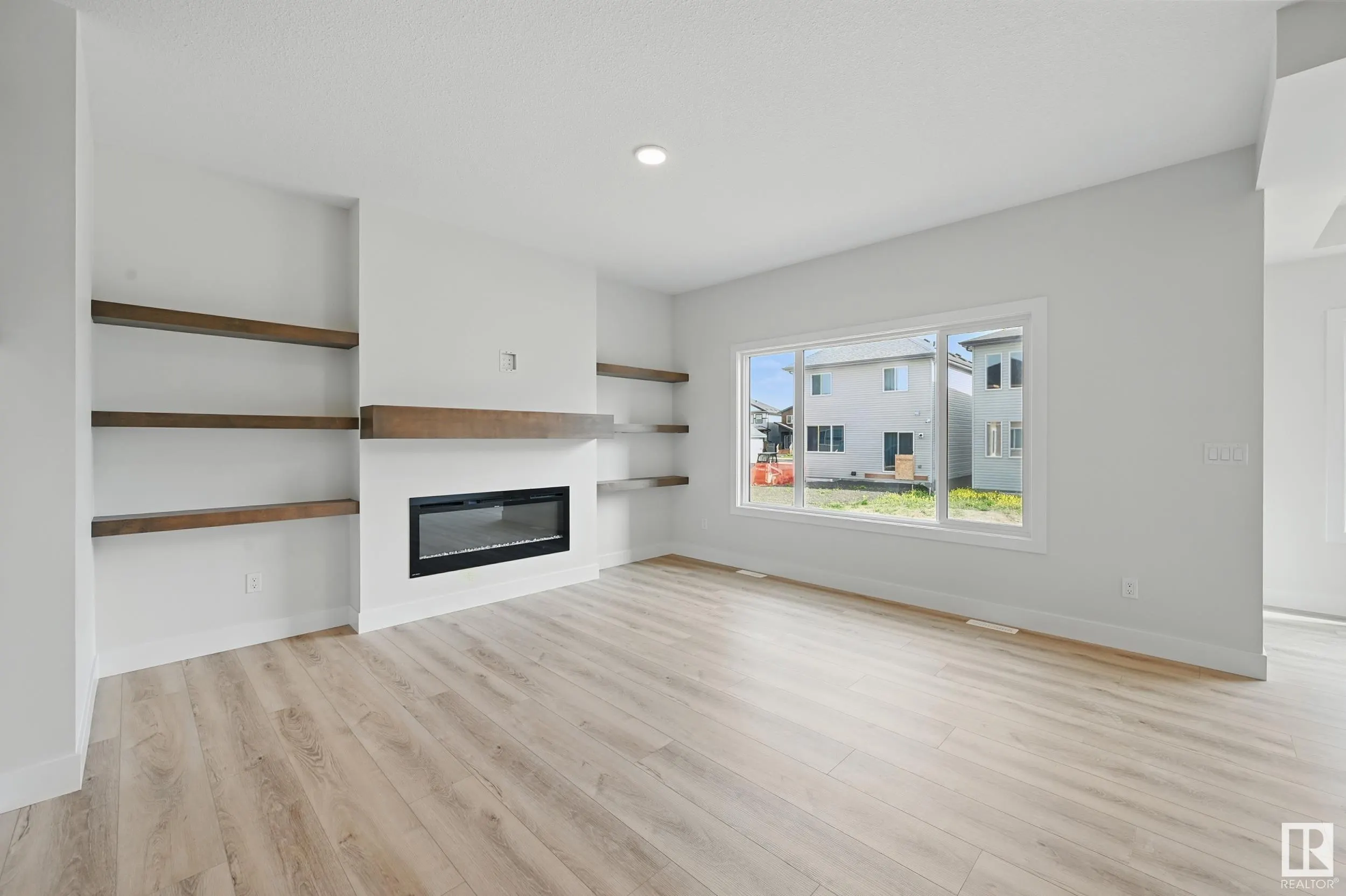 6212 DANSEREAU Crescent