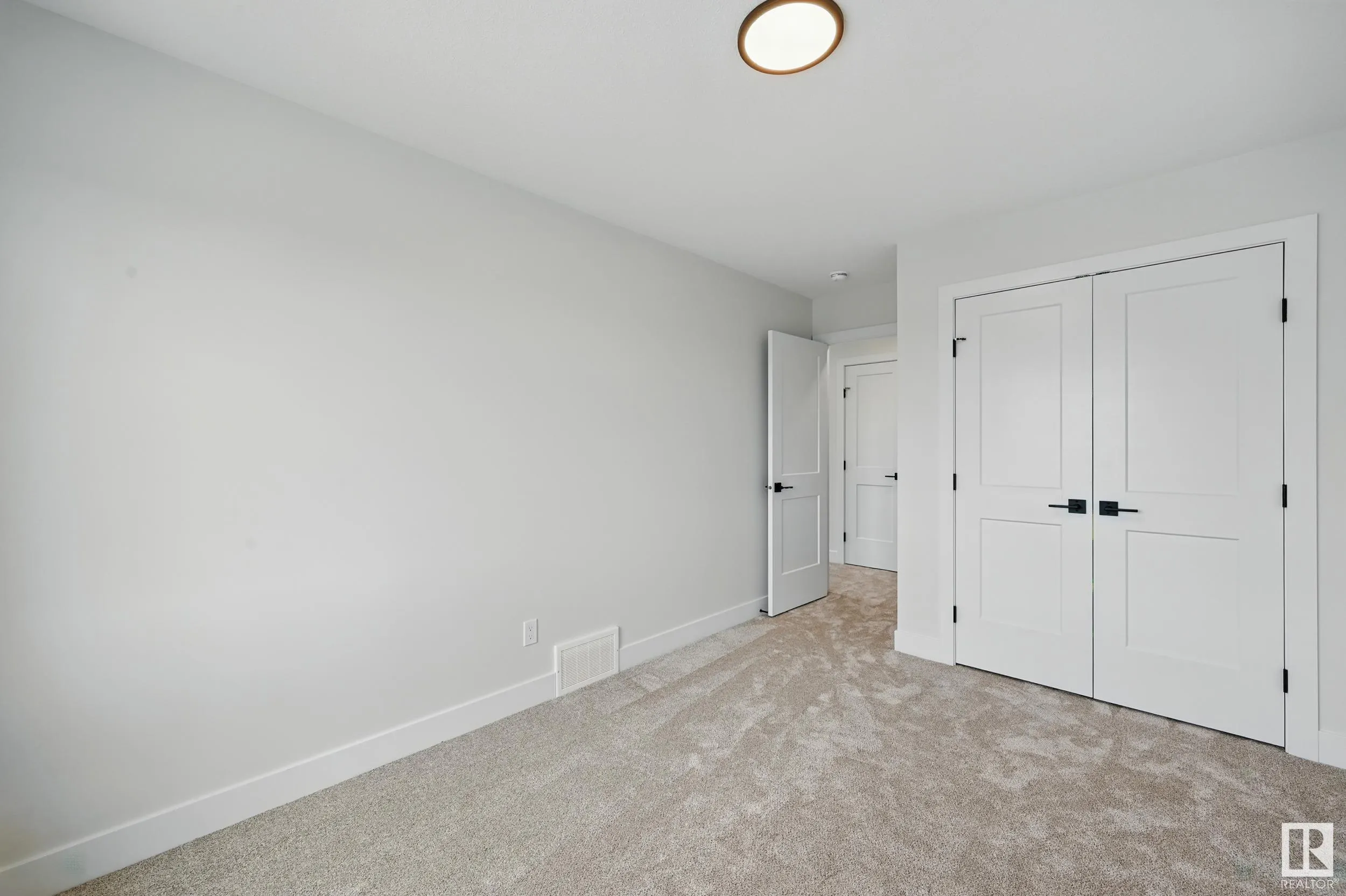 6212 DANSEREAU Crescent