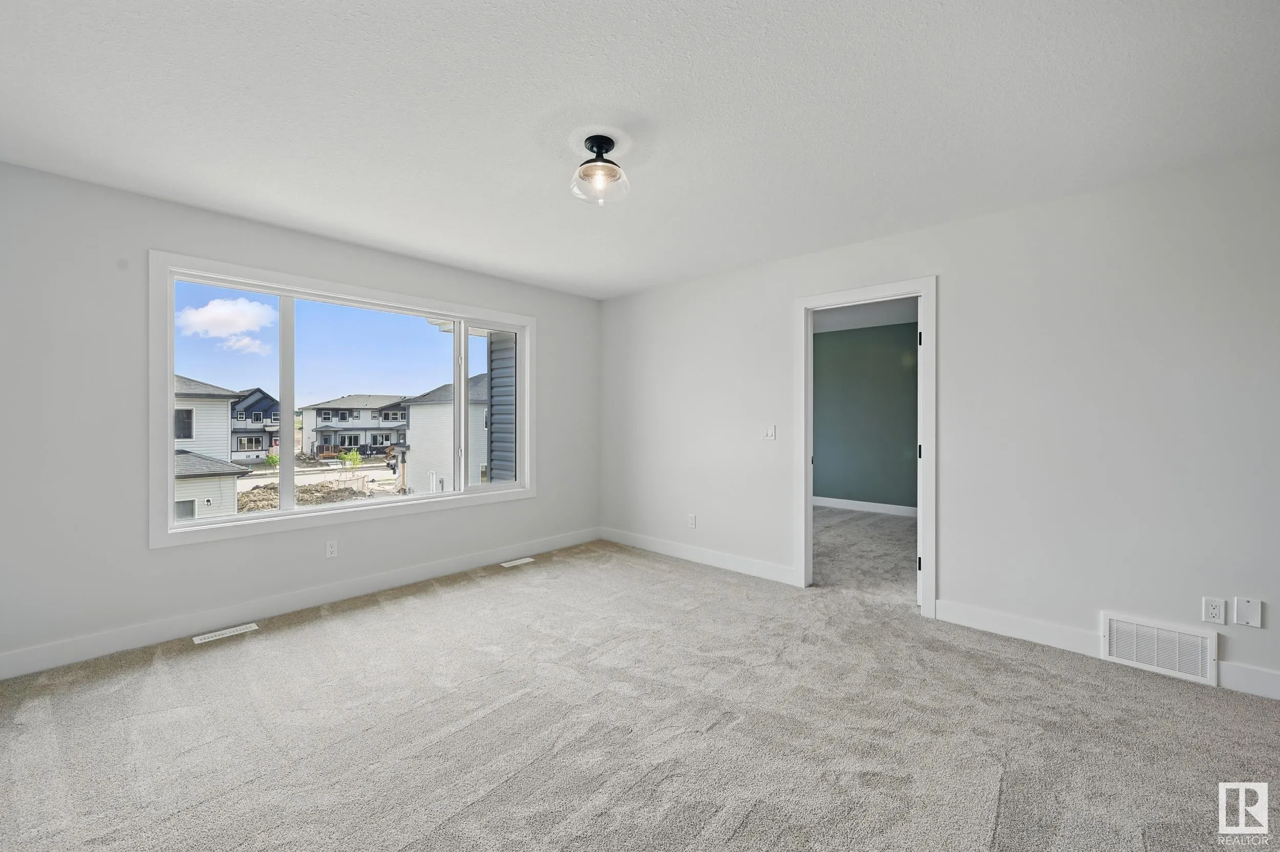 6212 DANSEREAU Crescent