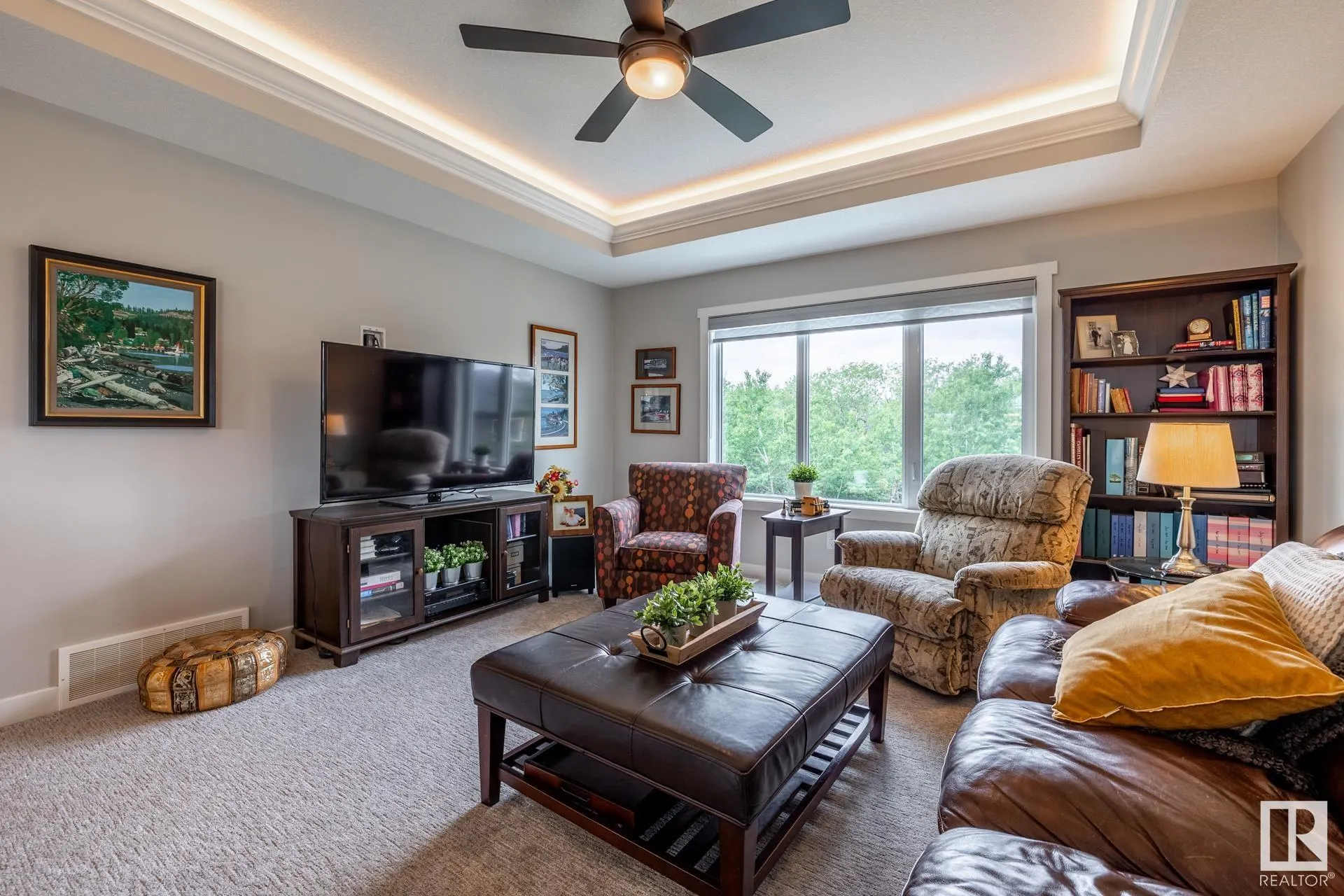 102 AVEBURY Court