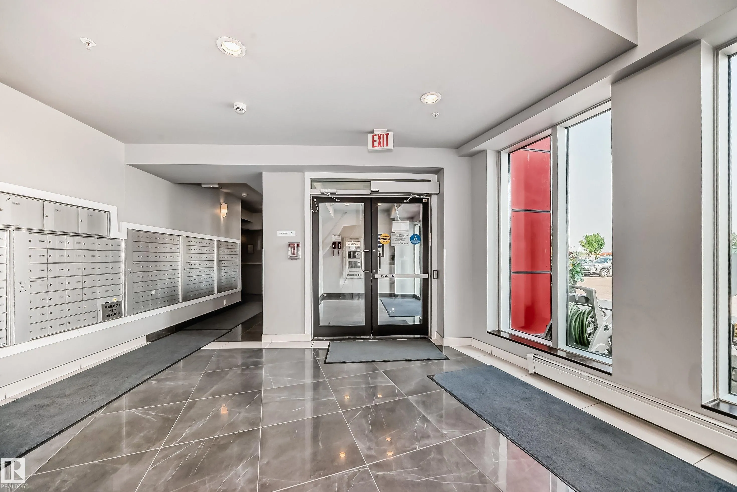 5151 WINDERMERE Boulevard