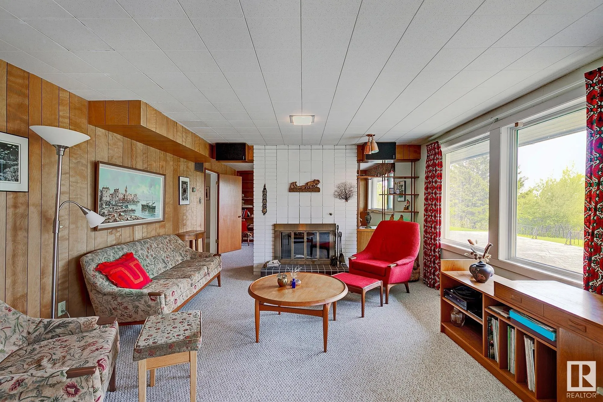 140 WINDERMERE Drive