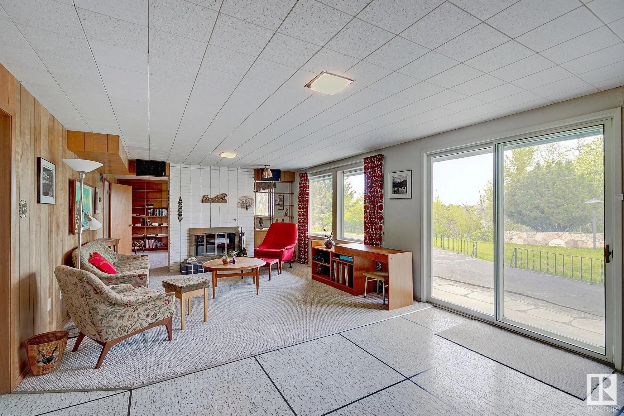 140 WINDERMERE Drive