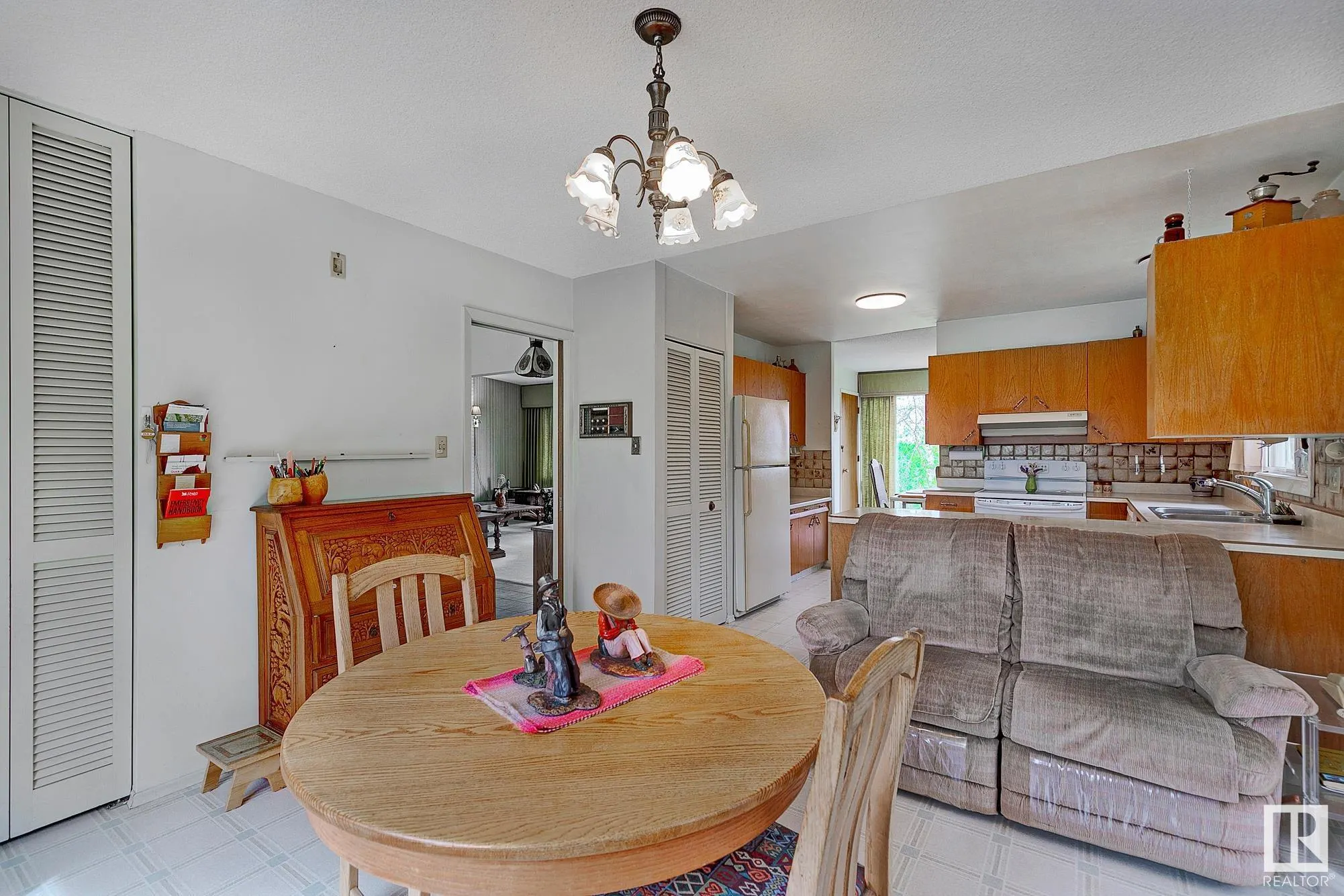 140 WINDERMERE Drive
