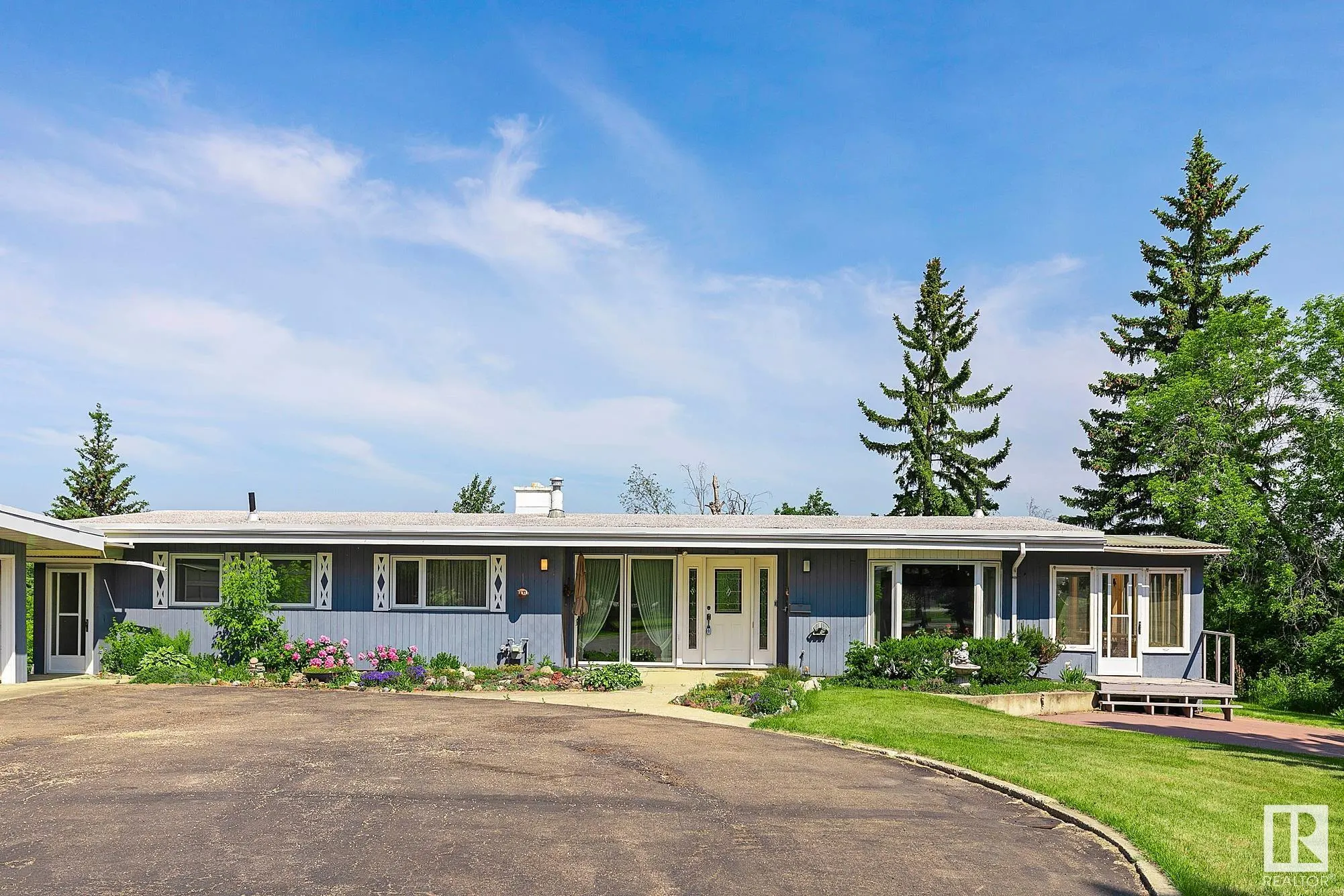 140 WINDERMERE Drive
