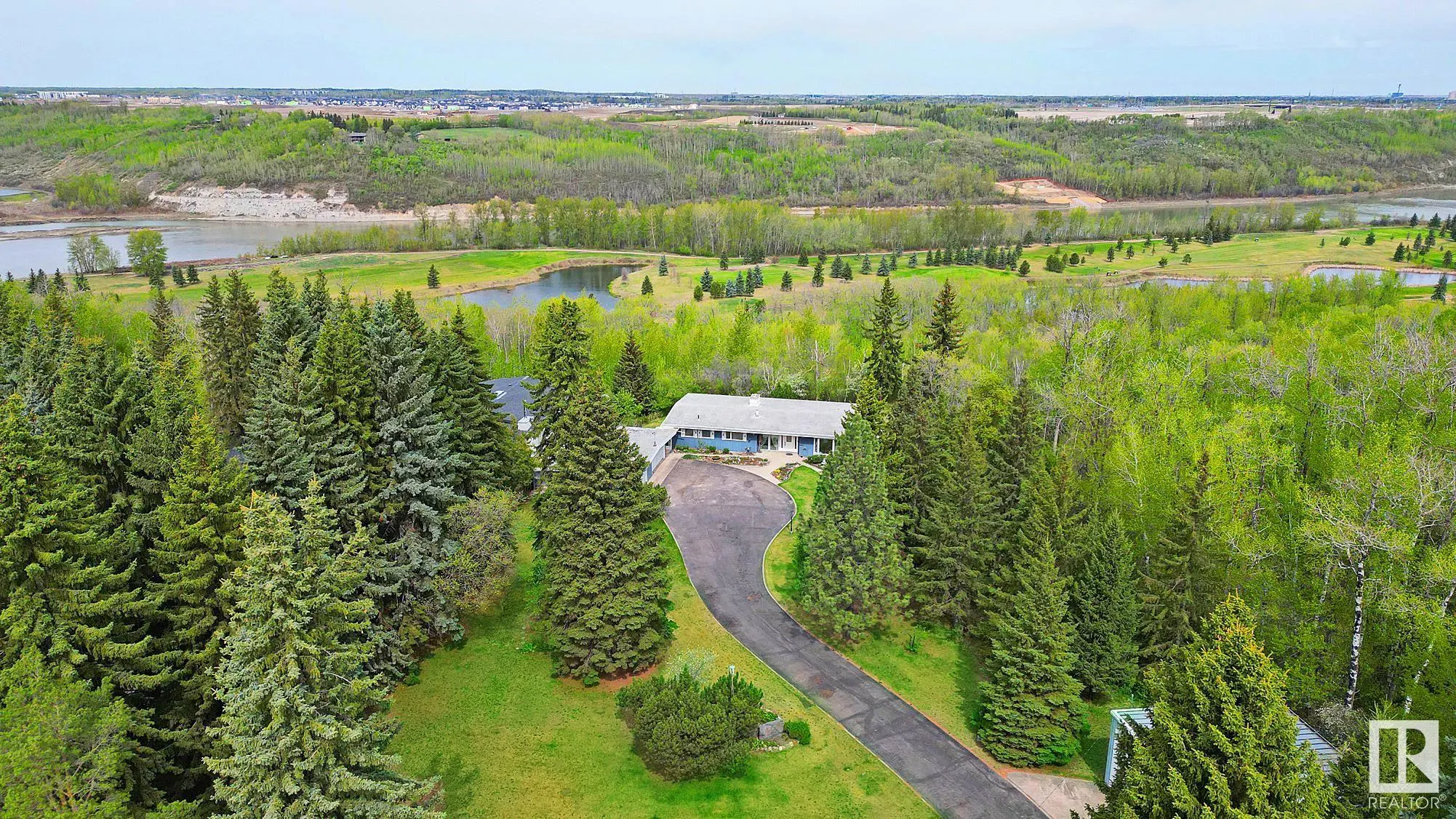 140 WINDERMERE Drive