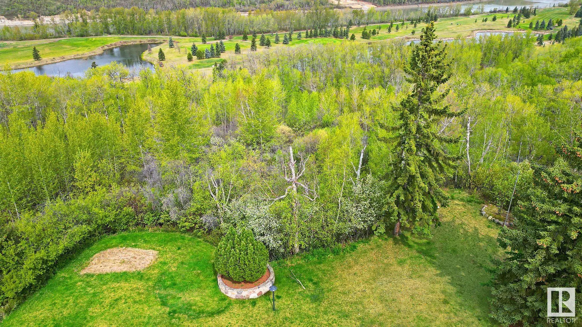140 WINDERMERE Drive