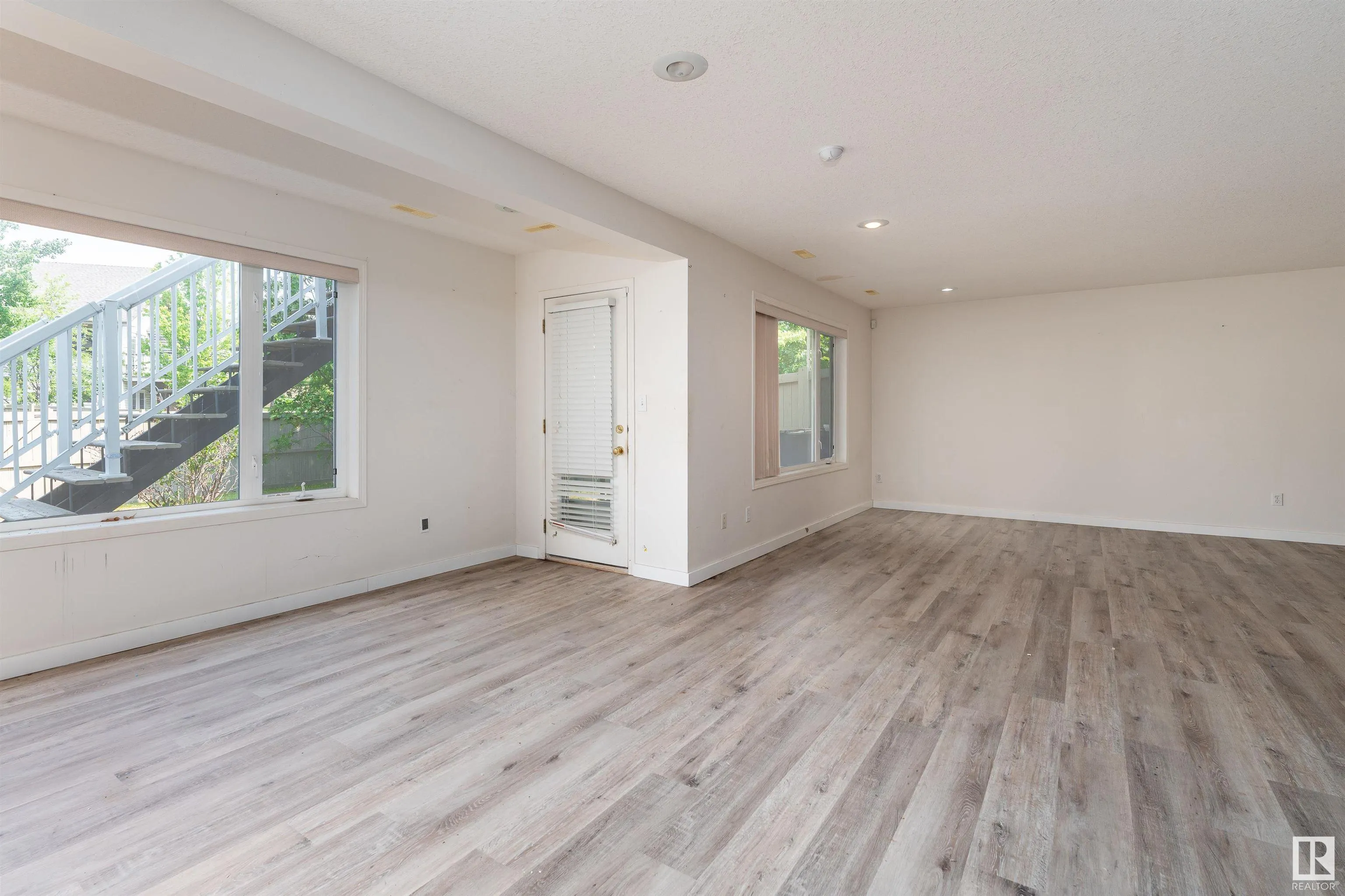 183 RIDGEHAVEN Crescent