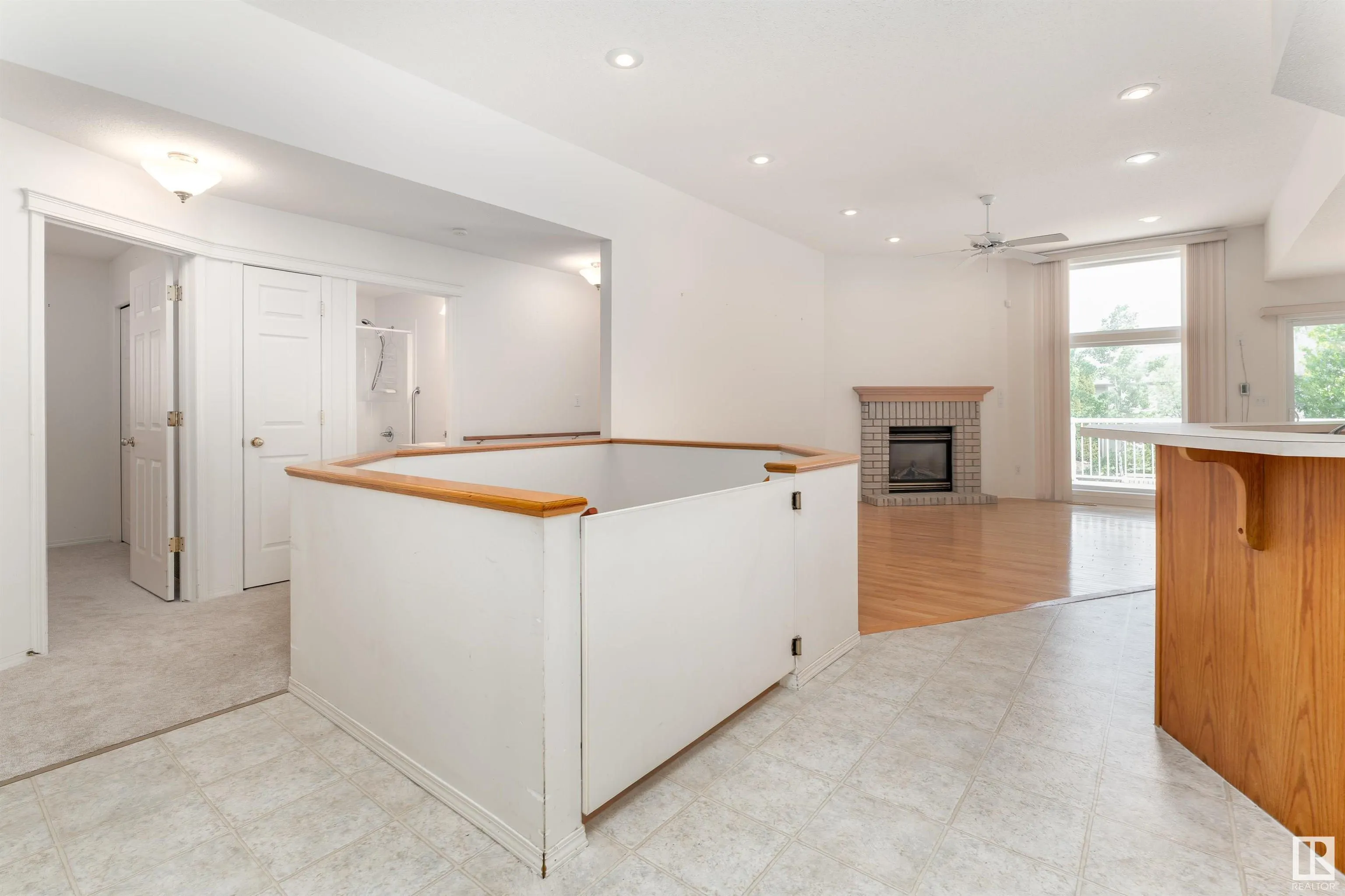 183 RIDGEHAVEN Crescent