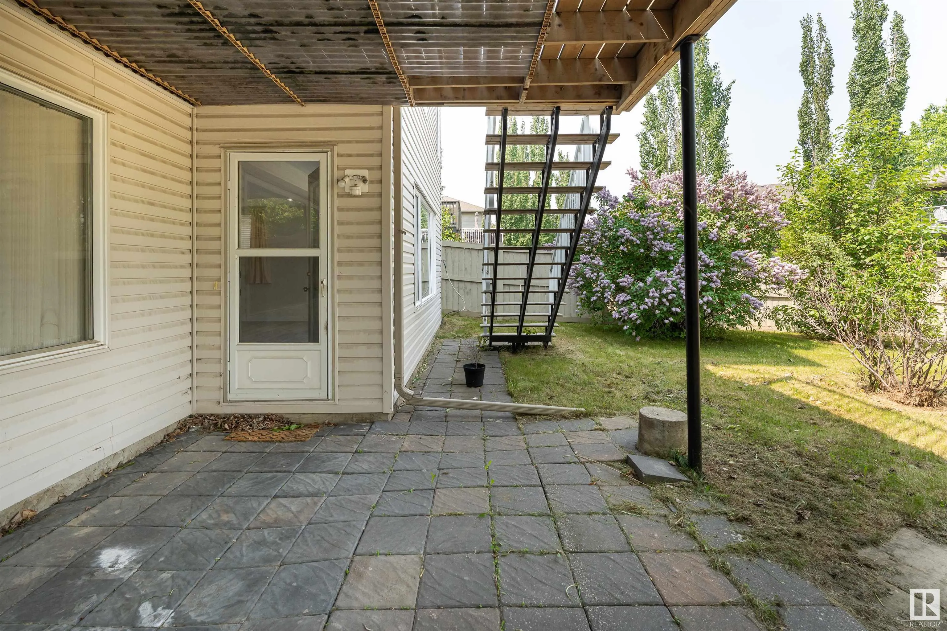 183 RIDGEHAVEN Crescent