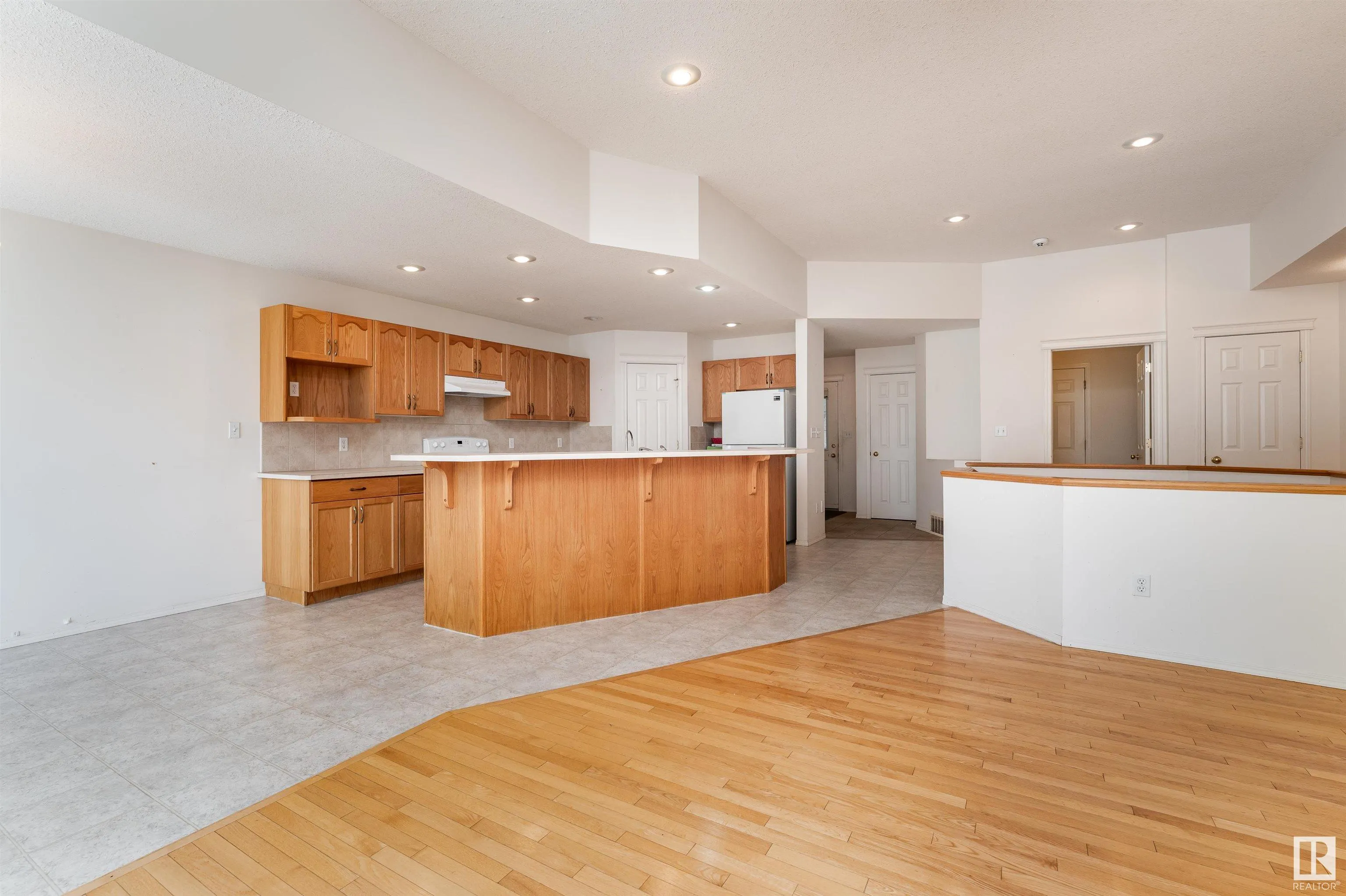 183 RIDGEHAVEN Crescent