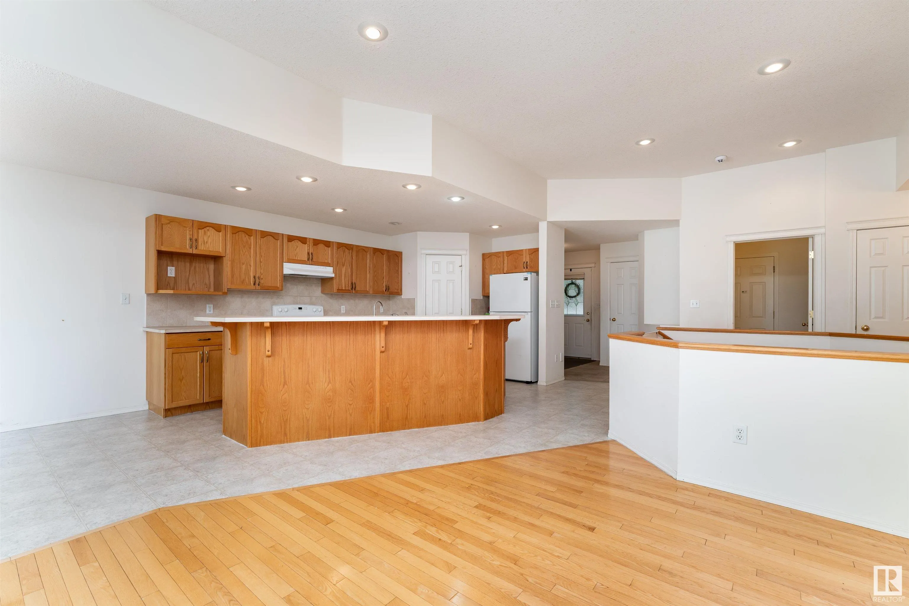 183 RIDGEHAVEN Crescent