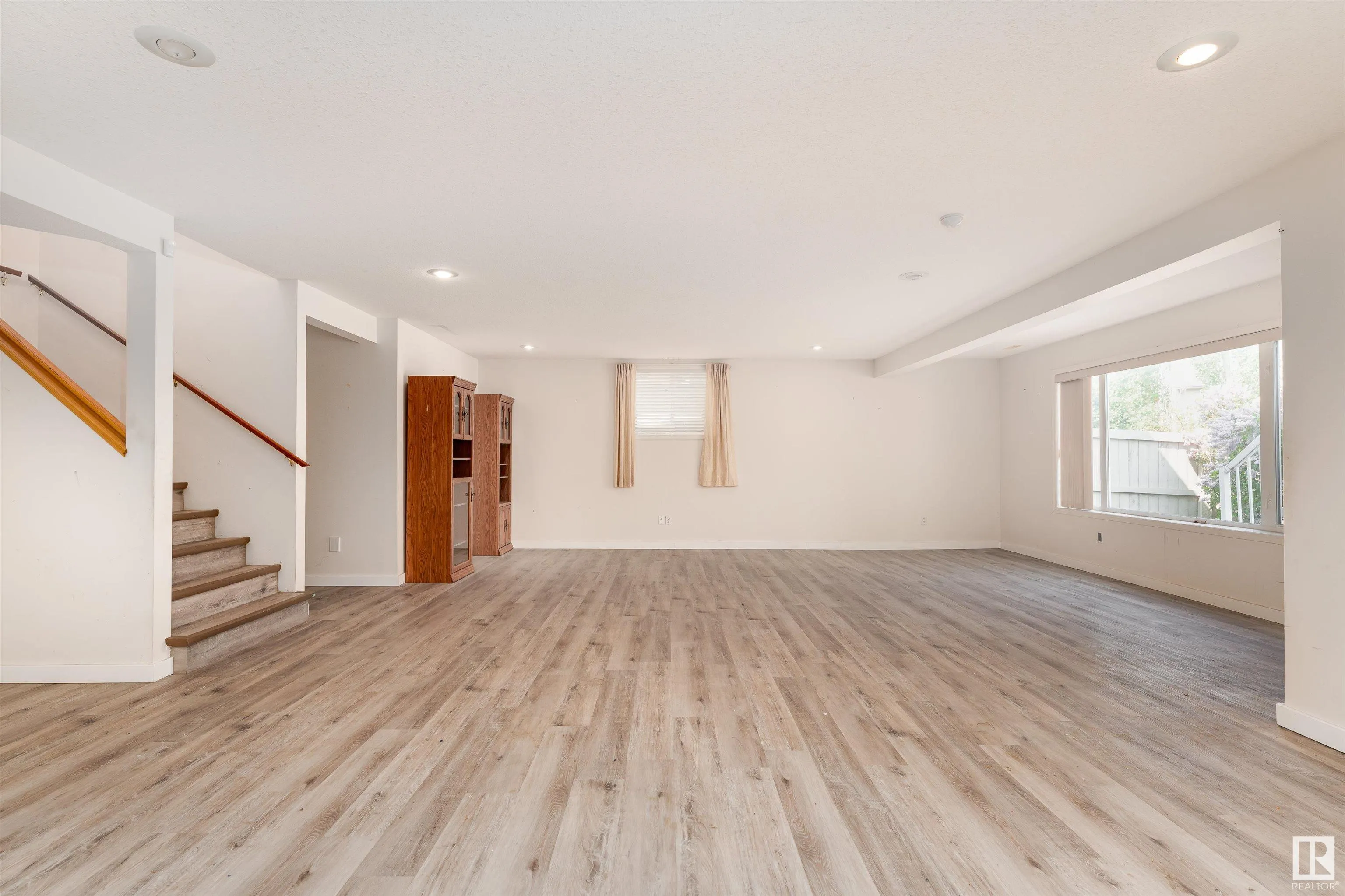 183 RIDGEHAVEN Crescent