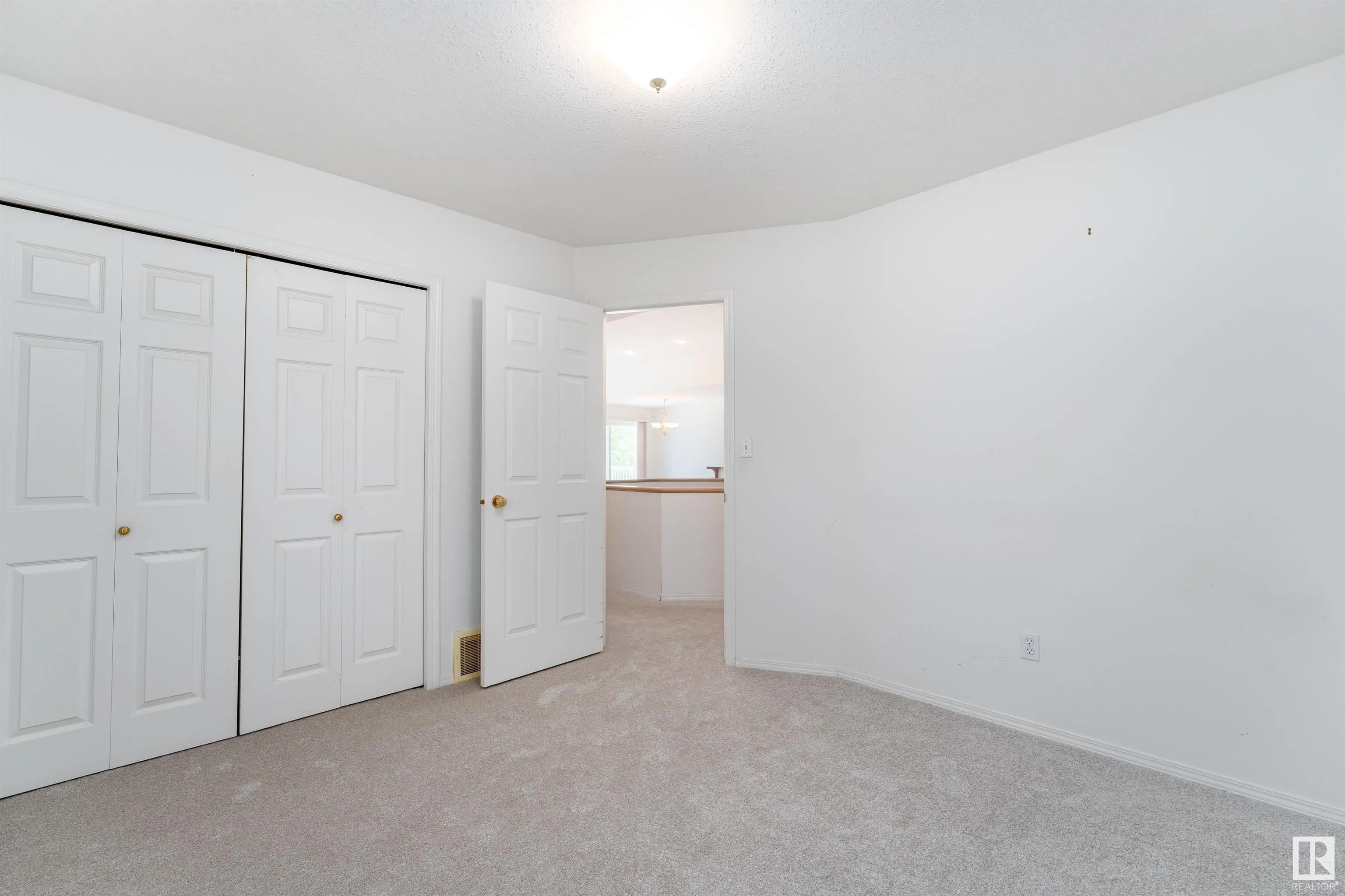 183 RIDGEHAVEN Crescent