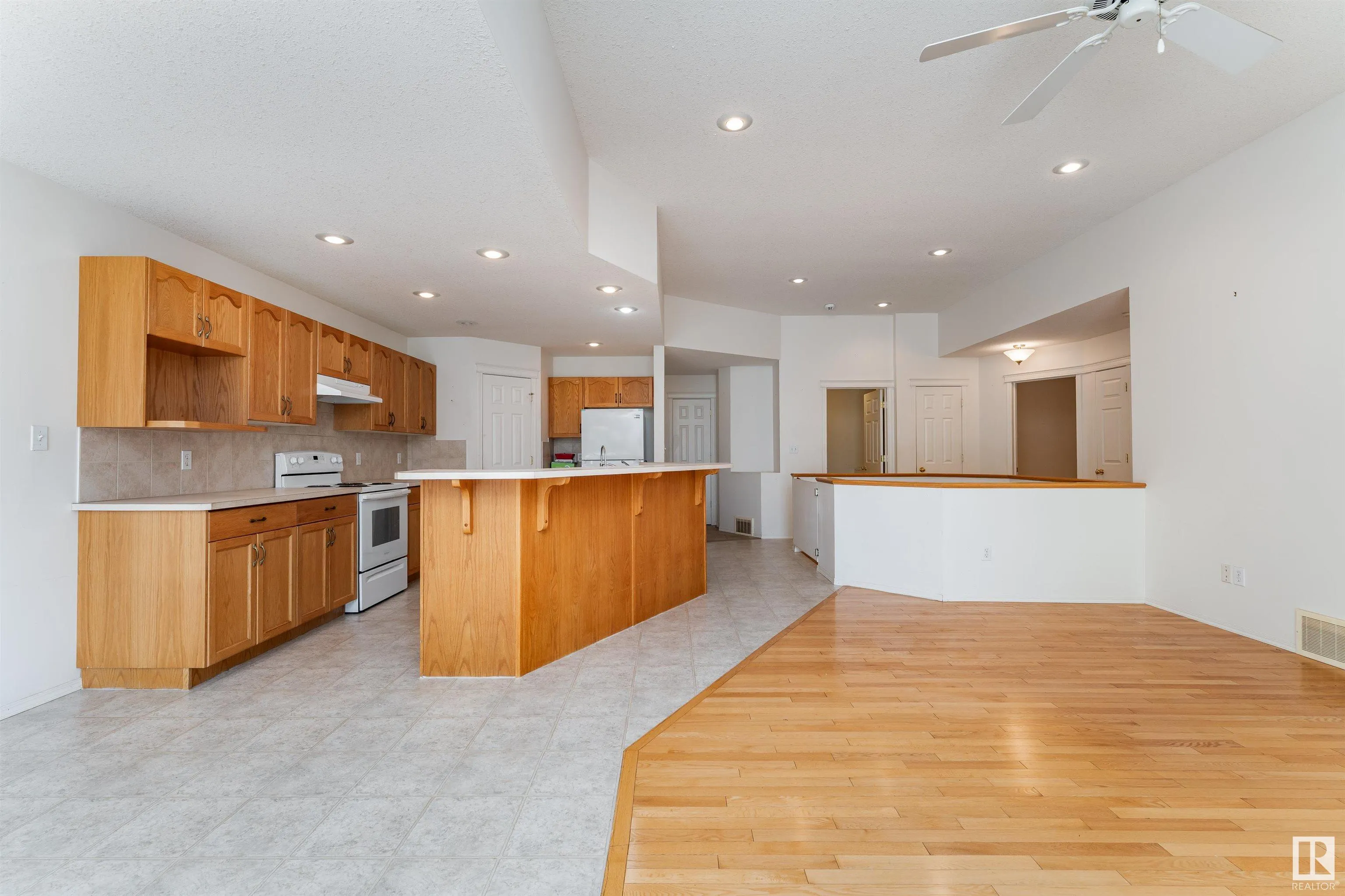 183 RIDGEHAVEN Crescent